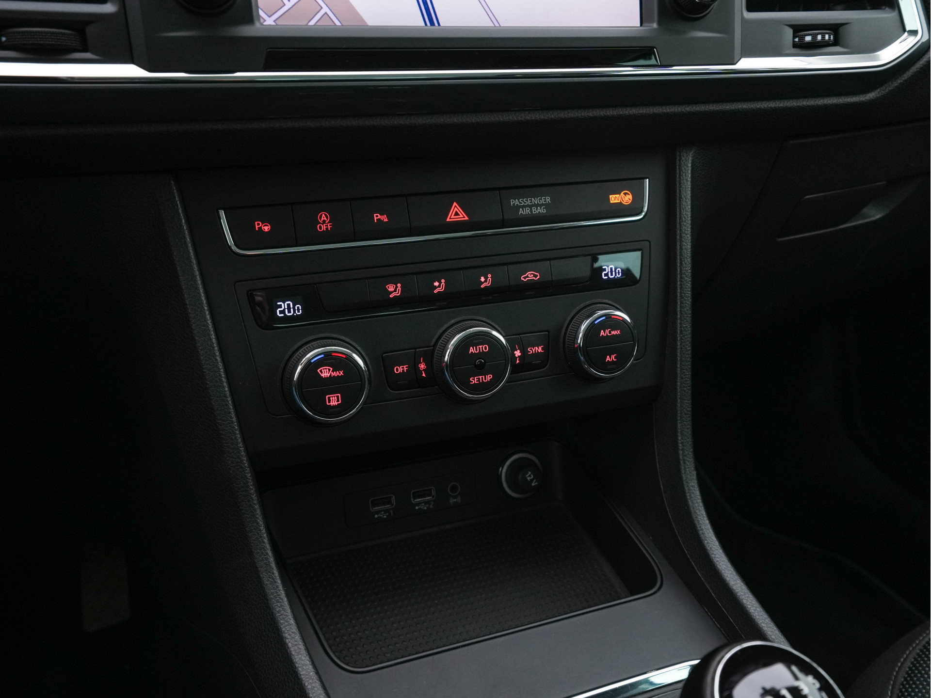 SEAT Ateca 1.0 EcoTSI Style (INCL-BTW) *FULL-LED | NAVI-FULLMAP | CAMERA | DAB+ | COMFORTSEATS |  ECC | PDC | CRUISE | PRIVACY-GLASS | CARPLAY | 17''ALU*