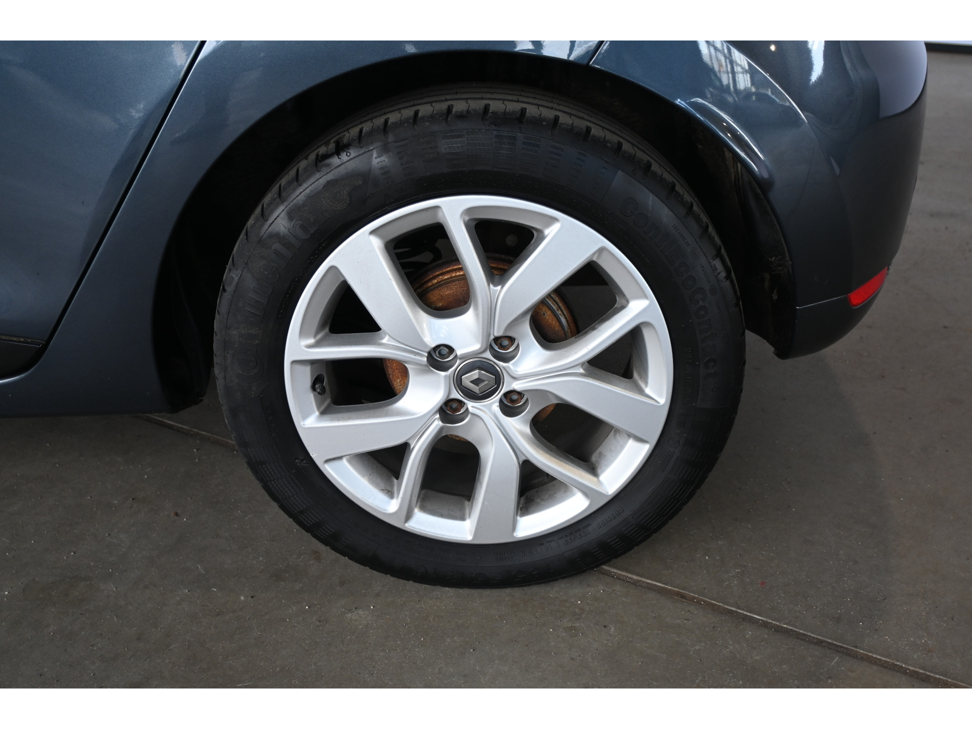 Renault Clio 1.5 dCi Limited Airco LED Navigatie Goed Onderhouden! Rijklaarprijs! Inruil Mogelijk!