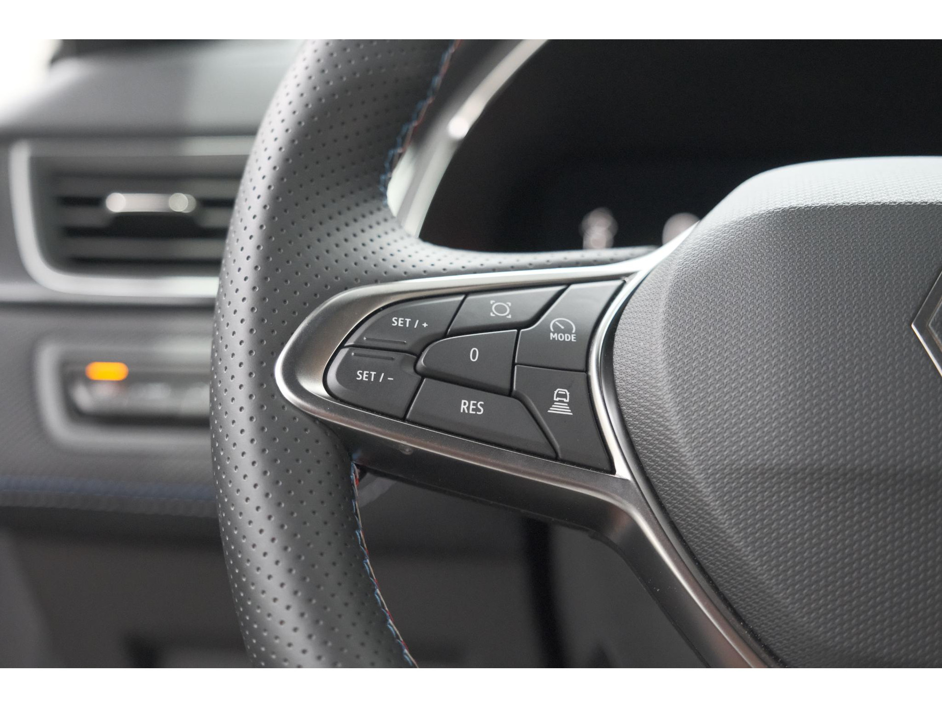Renault Captur 1.8 E-Tech Full Hybrid 160 Esprit Alpine | 360 Camera | Dodehoekdetectie | Adaptieve Cruise Control