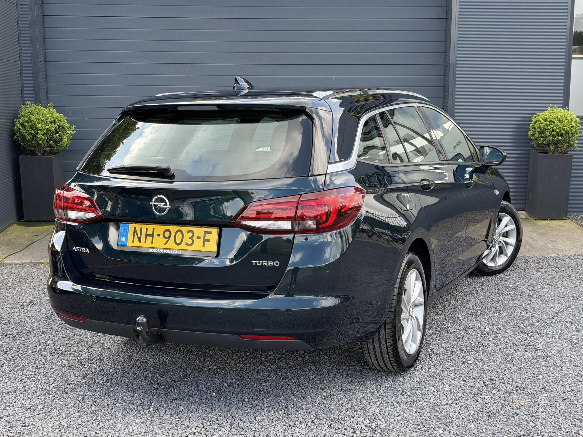 Opel Astra Sports Tourer 1.4 Innovation 2e Eigenaar,Apple Carplay/Android Auto,150pk,Halfleder,Trekhaak,Keyless,Clima,Cruise,Lm velgen,Pdc V+A,N.A.P,Dealer Onderhouden,Rijstrooksensor,Apk tot 03-2027