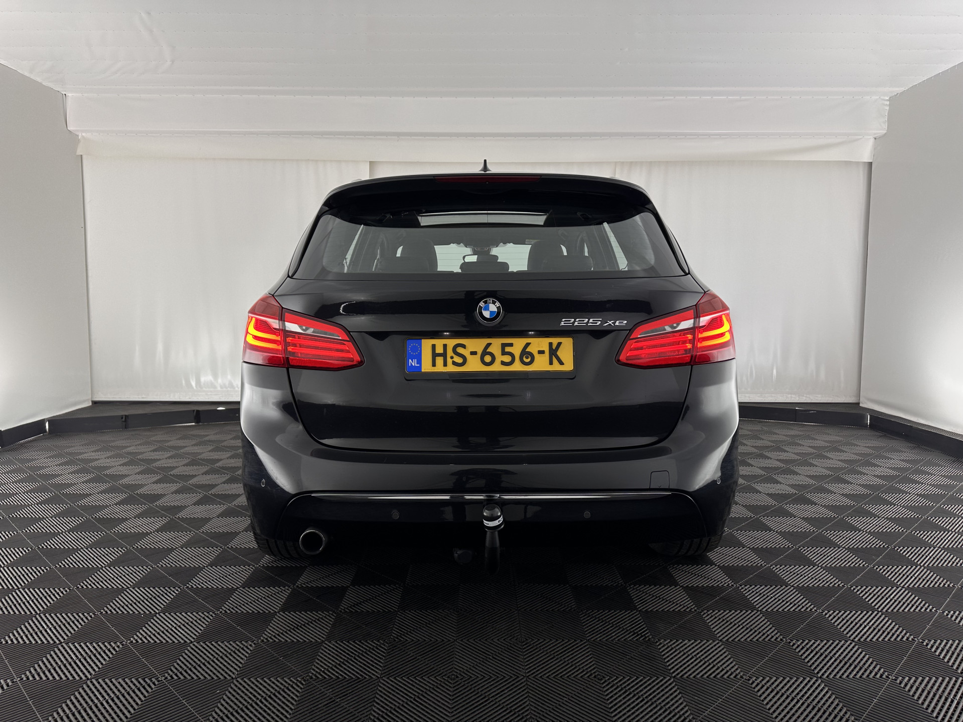 BMW 2-serie Active Tourer 225xeHigh Executive Centennial (Plug-In) Aut. *PANO | LEATHER | FULL-LED | ADAPTIVE-CRUISE | HEATED-SPORTSEATS | NAVI-FULLMAP | HIFI-SOUND | KEYLESS | PRIVACY-GLASS | PDC | TOWBAR | 18''ALU*