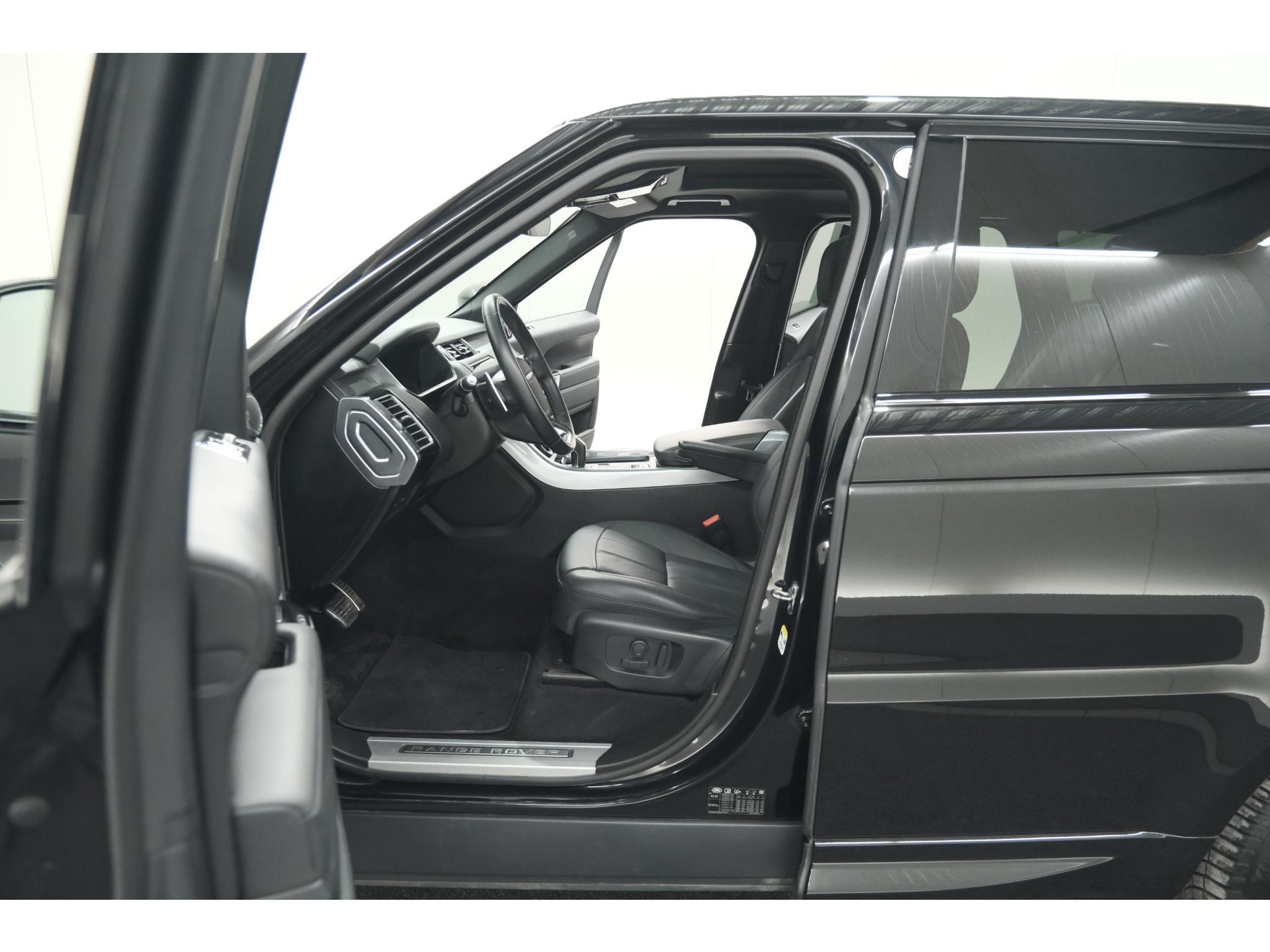 Land Rover Range Rover Sport 3.0 SDV6 HSE Dynamic 3500kg trekgewicht - BTW - Zwart/Zwart