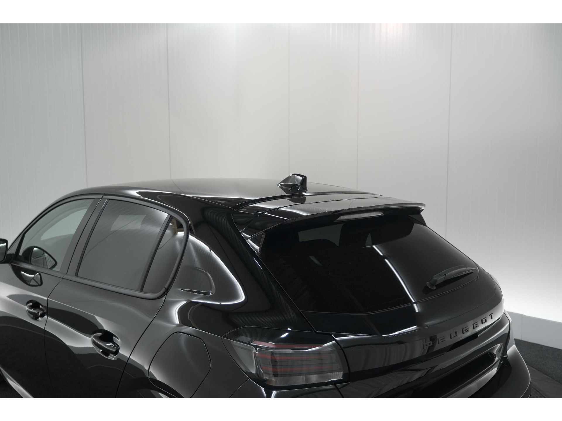 Peugeot 208 PureTech 100 Allure | 360 Camera | Dodehoekdetectie | Navigatie