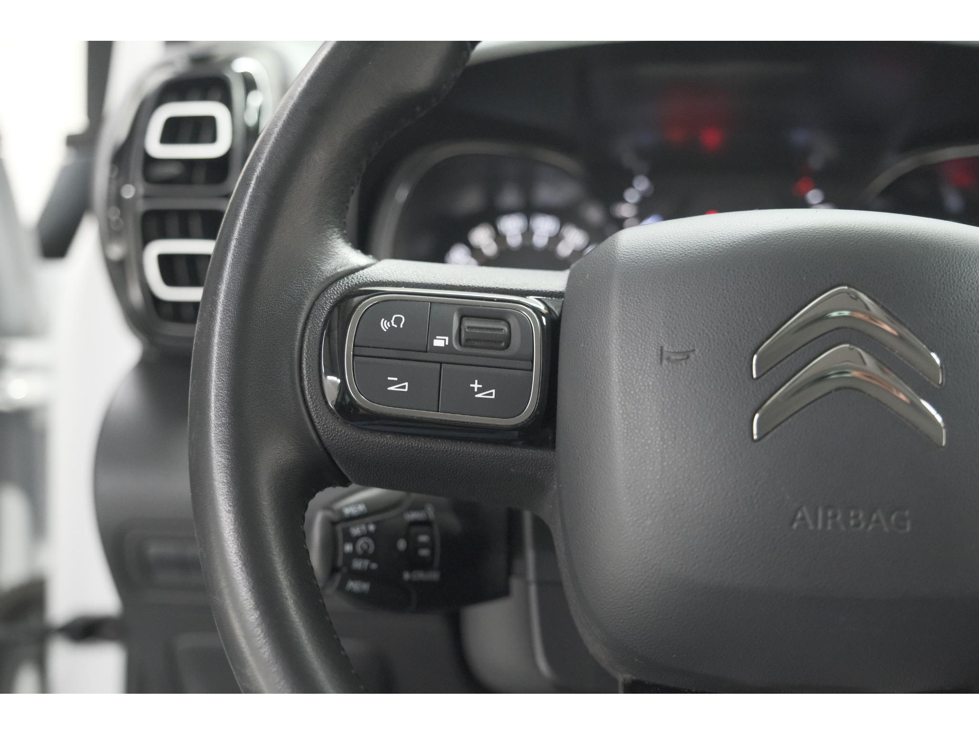 Citroen C3 Aircross PureTech 110 Feel | Navigatie | Parkeersensoren | Climate Control | Apple Carplay