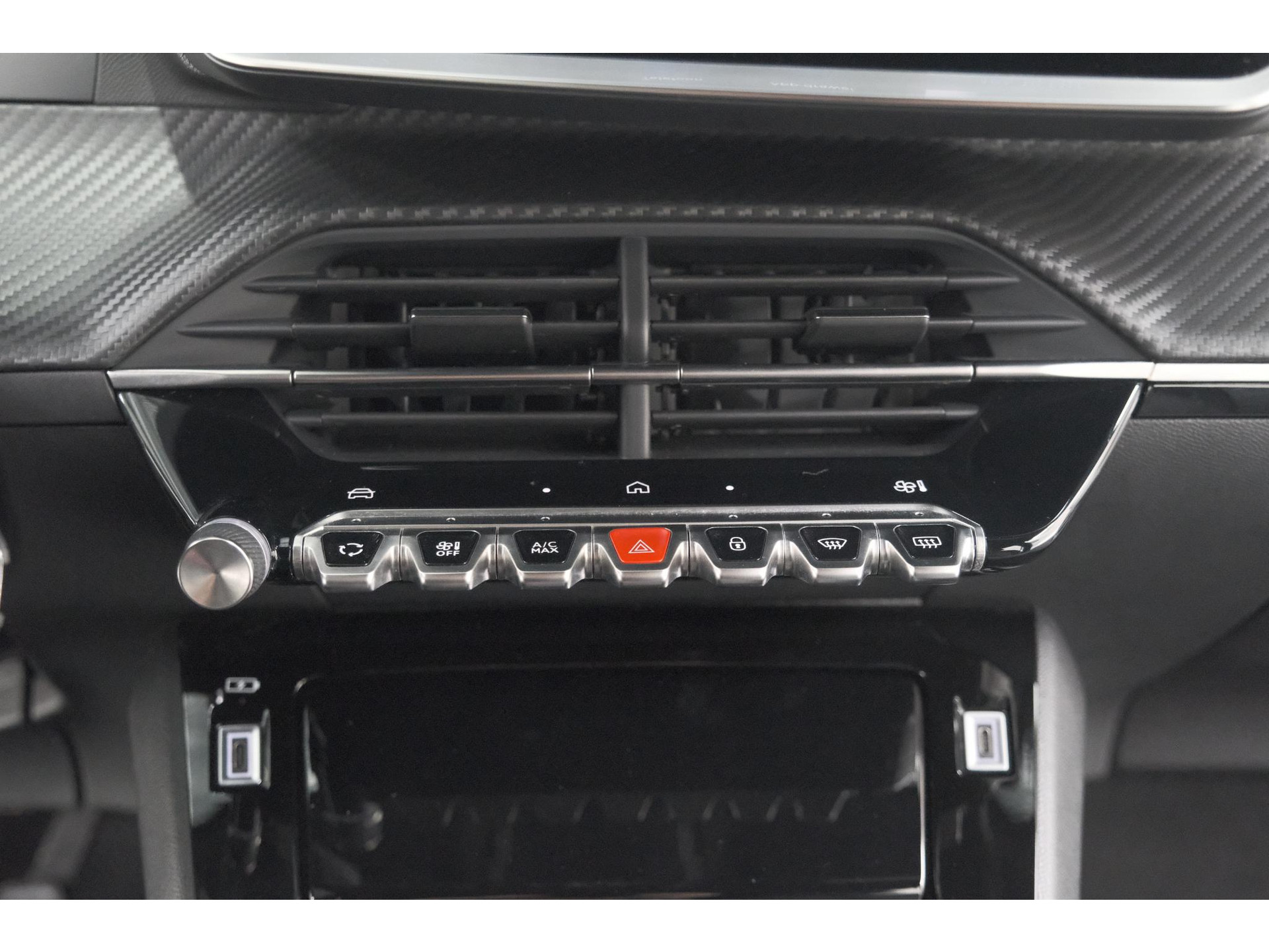 Peugeot 2008 PureTech 100 Allure | Apple Carplay | Parkeersensoren | Climate Control | Cruise Control