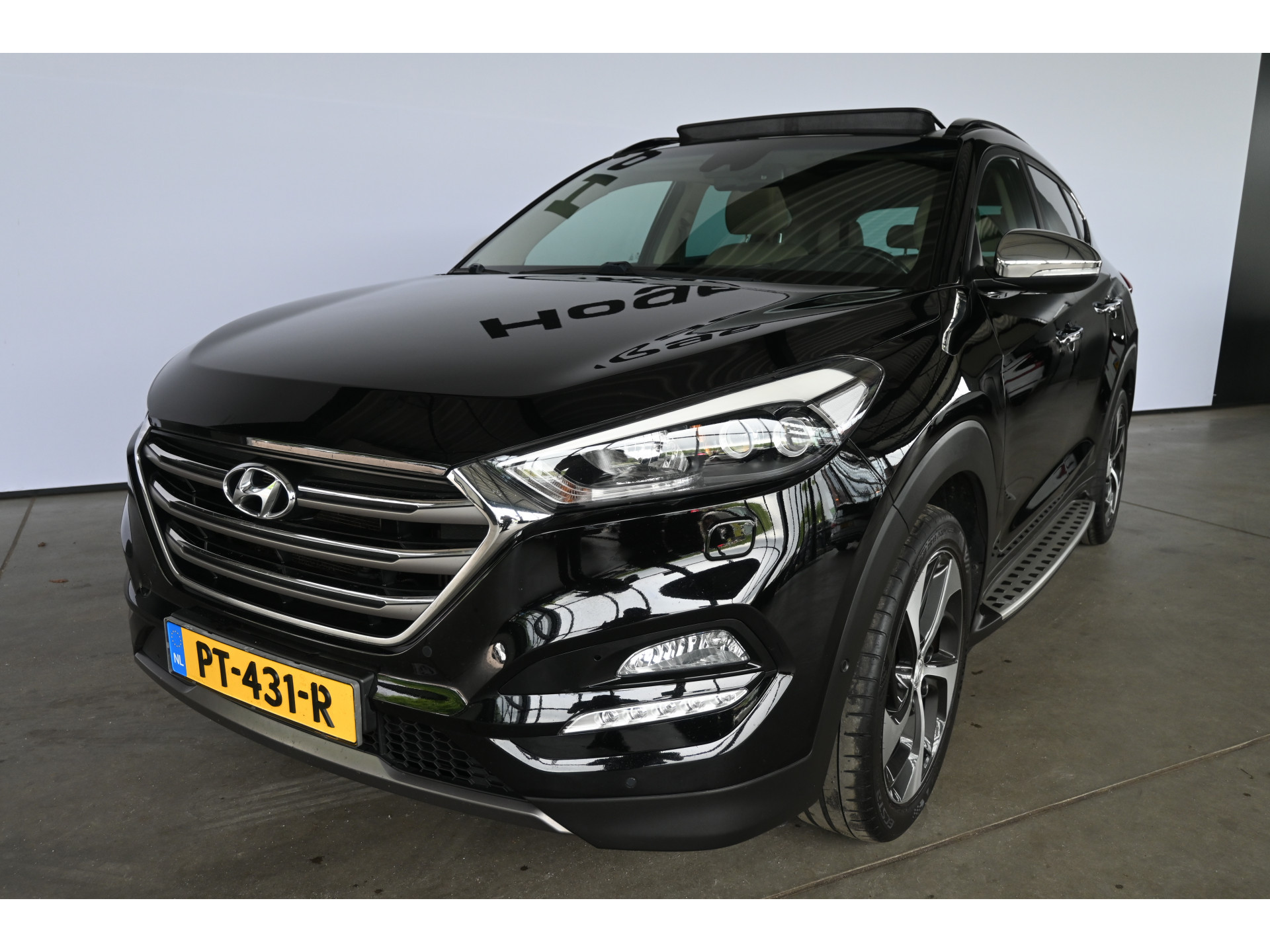 Hyundai Tucson 1.6 T-GDi Premium 4WD Automaat Panoramadak Navigatie Cruise Stoelverwarming Clima 100% Onderhouden! Inruil Mogelijk!