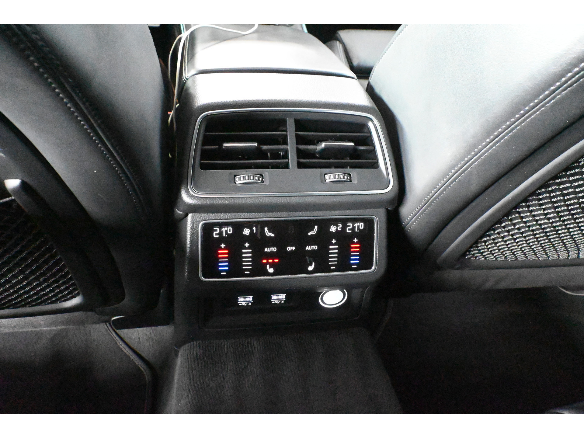 Audi A6 Avant 50 TDI quattro Design S-Line Maxton pakket Pano Matrix LED Luchtvering Virtual Head-Up 21 inch VOLL Rijklaarprijs! Inruil Mogelijk!