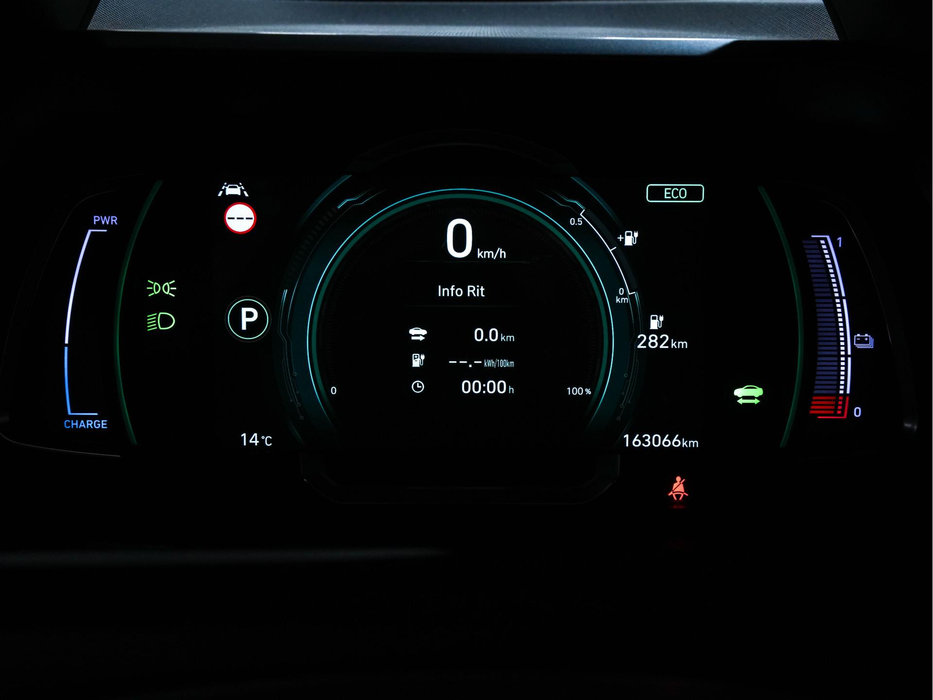 Hyundai IONIQ Premium EV 38 kWh {SOH-100%} Aut *HEATPUMP | LEATHER | FULL-LED | ADAPTIVE-CRUISE | KEYLESS | NAVI-FULLMAP | DAB | CAMERA | MEMORY-PACK | DIGI-COCKPIT | HEATED/VENTILATED-SEATS | CCS- FASTLOADER | PRIVACY-GLASS |