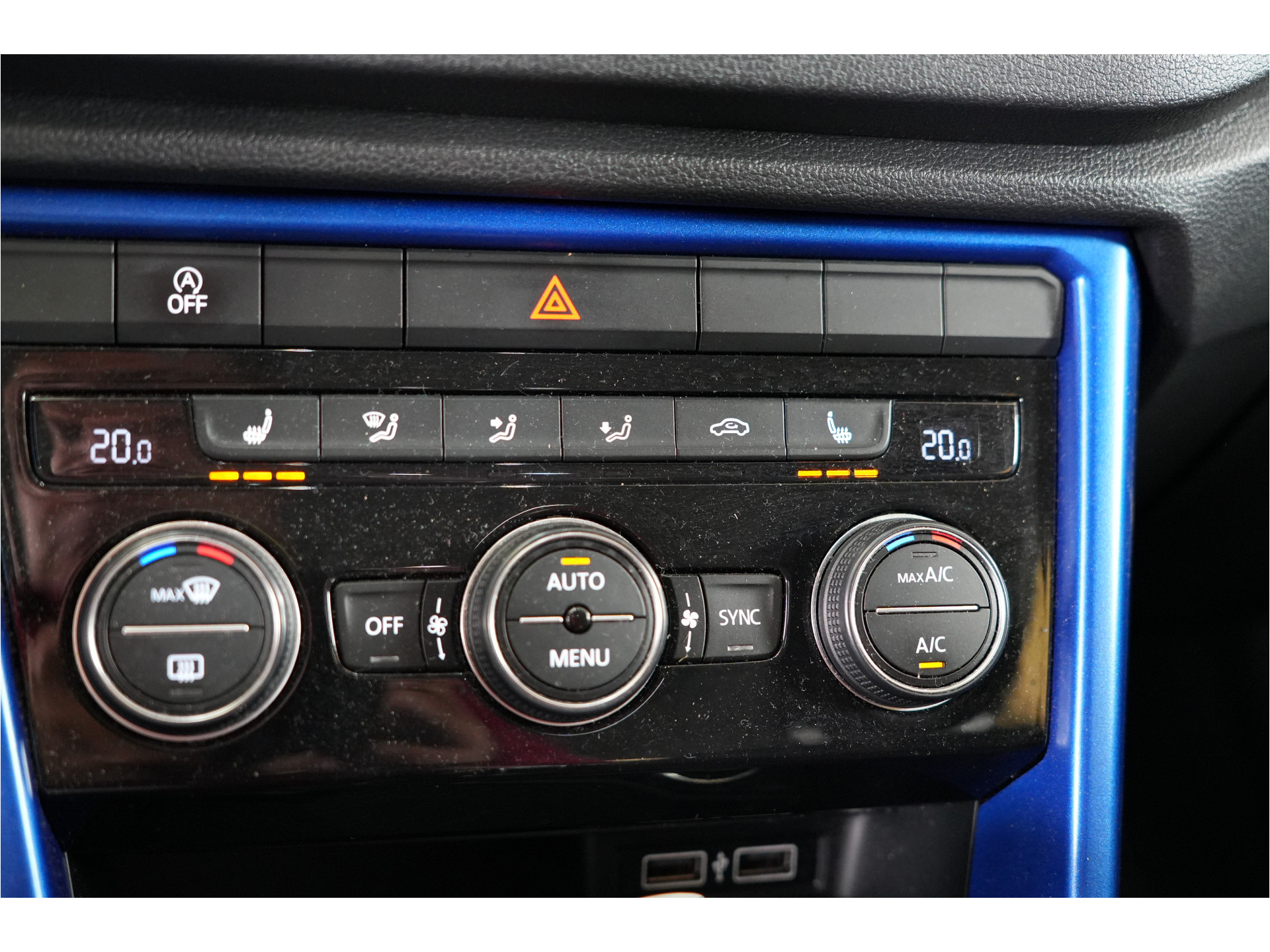 Volkswagen T-Roc 2.0 TDI 4Motion Sport | Trekhaak | Adaptive Cruise | Navi | Stl. verw. |