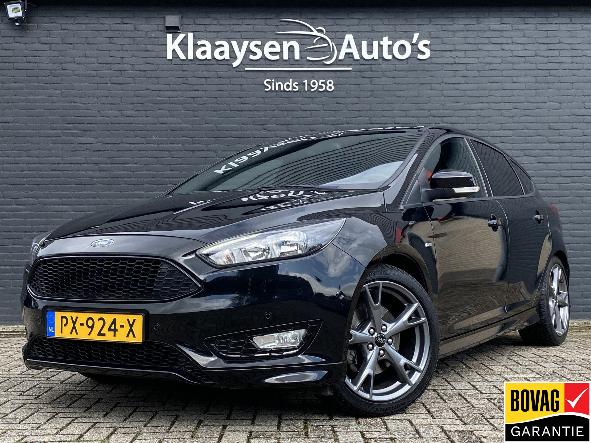 Ford Focus 1.5 ST-Line 150 pk | navigatie | cruise control | trekhaak | all season banden | carplay | parkeersensoren