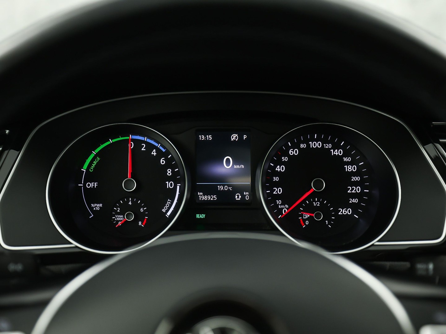 Volkswagen Passat Variant 1.4 TSI GTE HighLine Sport Automaat (PANORAMADAK, APPLE CARPLAY, SOH 77,9%, GROOT NAVI, CAMERA, TREKHAAK, KEYLESS, SPORTSTOELEN, STOELVERWARMING, GETINT GLAS, NIEUWSTAAT)