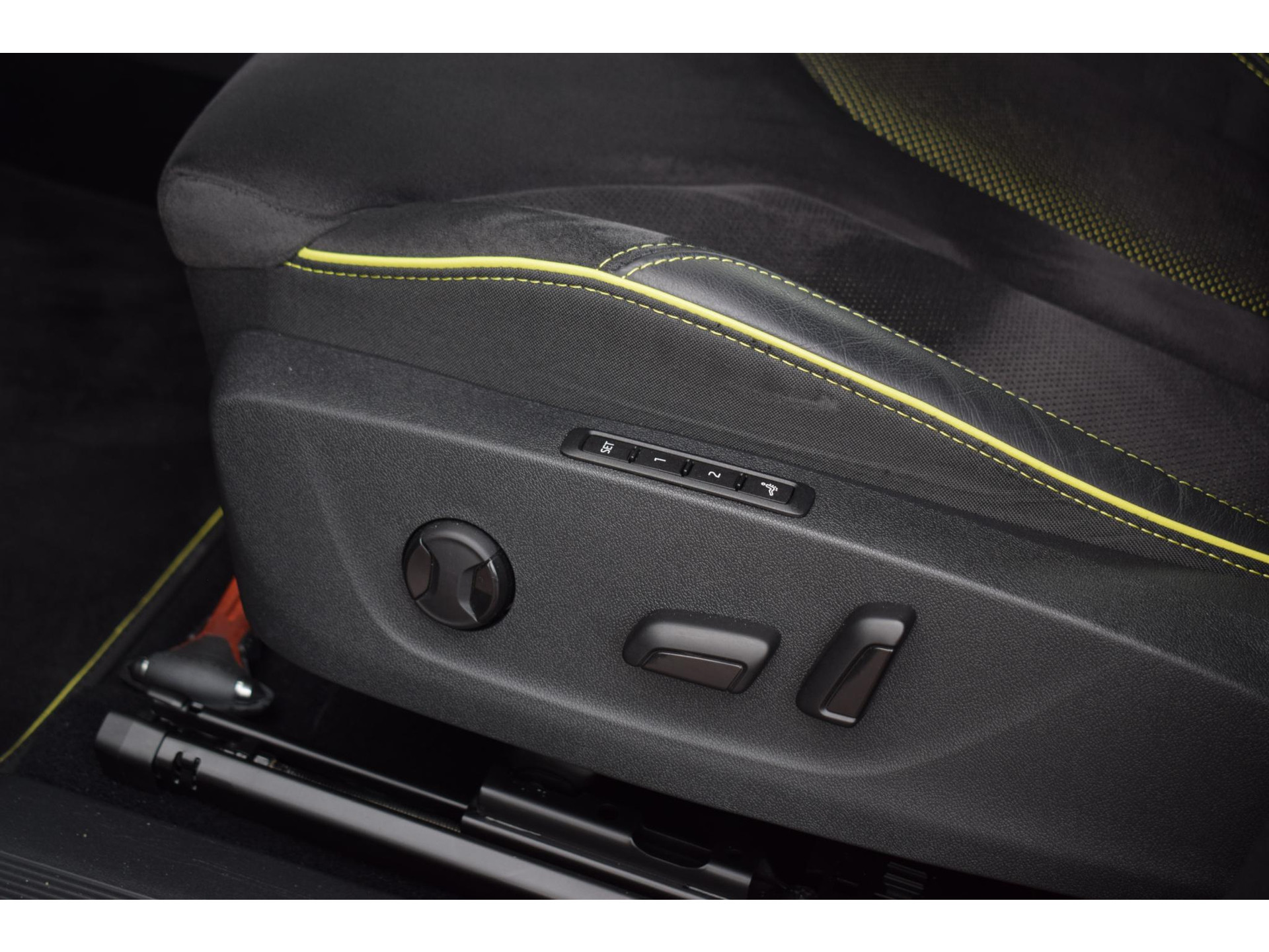 Skoda Enyaq Coupé iV 80 RS | SOH: 95,1% | Pano | Memory | Alcantara | Matrix | Stuurverwarming