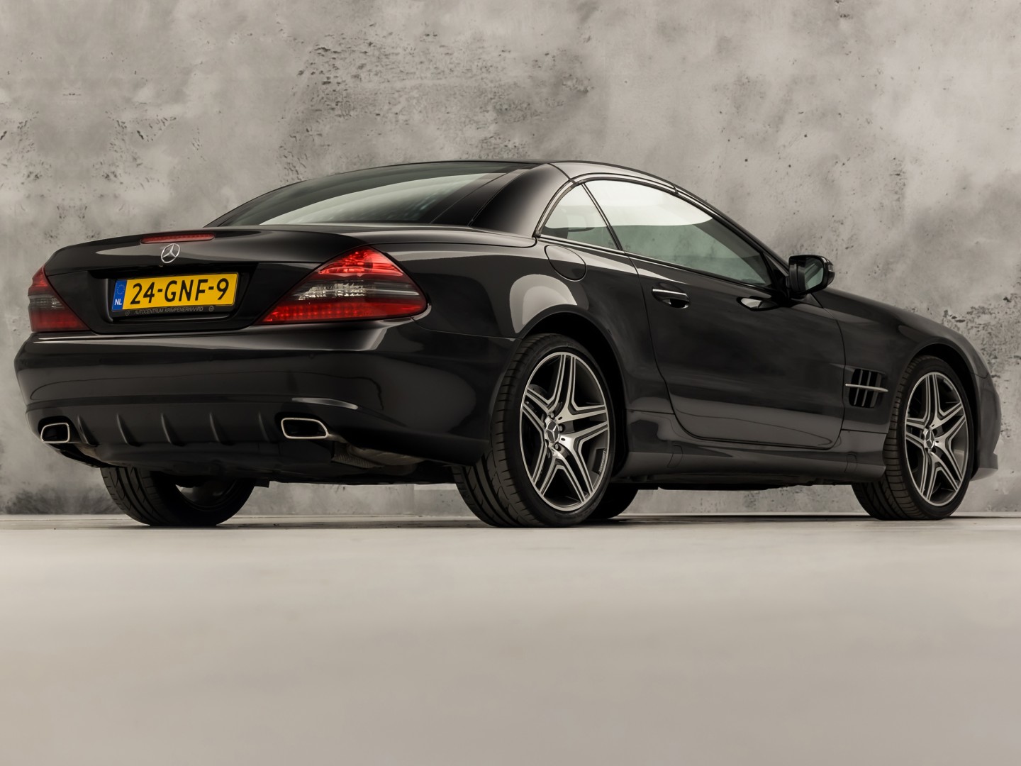 Mercedes-Benz SL-Klasse 280 AMG Sport 232Pk Automaat (NAVIGATIE, ORG. NL, LEDER, MEMORY SEATS, STOELVERWARMING, CRUISE, XENON, NIEUWE APK, NIEUWSTAAT)
