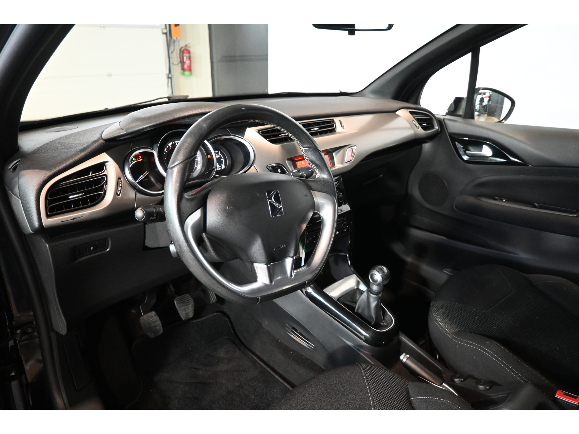 Citroën DS3 DS So Chic Airco Cruise Control LED Rijklaaprijs Inruil Mogelijk!