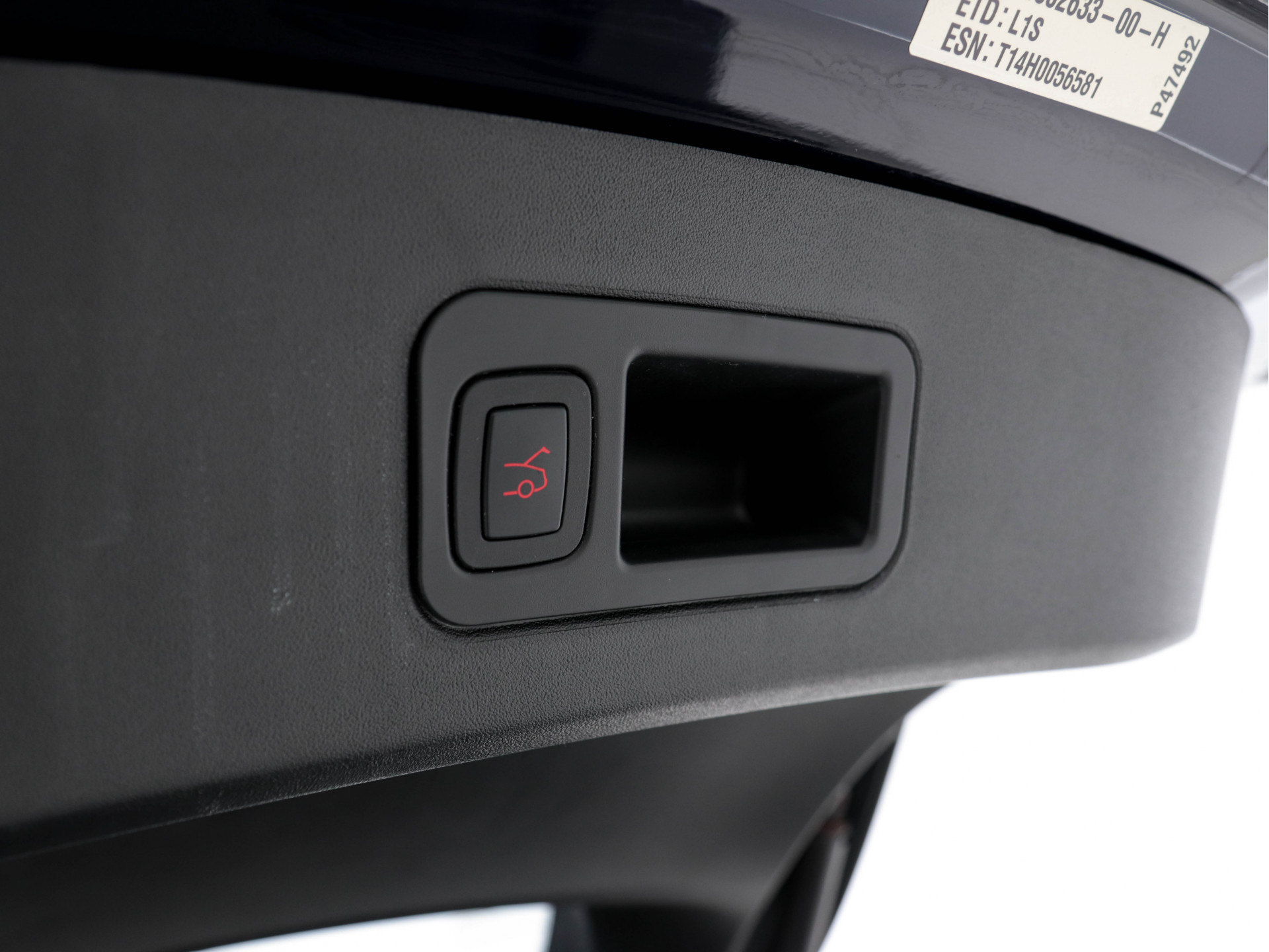 Tesla Model S 85 Base [ 3-Fase ] (INCL-BTW) *PANO | KEYLESS | LEATHER | NAVI-FULLMAP | FULL-LED | CAMERA | DAB | CRUISE | HEATED-COMFORTSEATS | ECC | PDC | WOODEN-INLAY | DIGI-COCKPIT | MEMORY-PACK |  19"ALU*