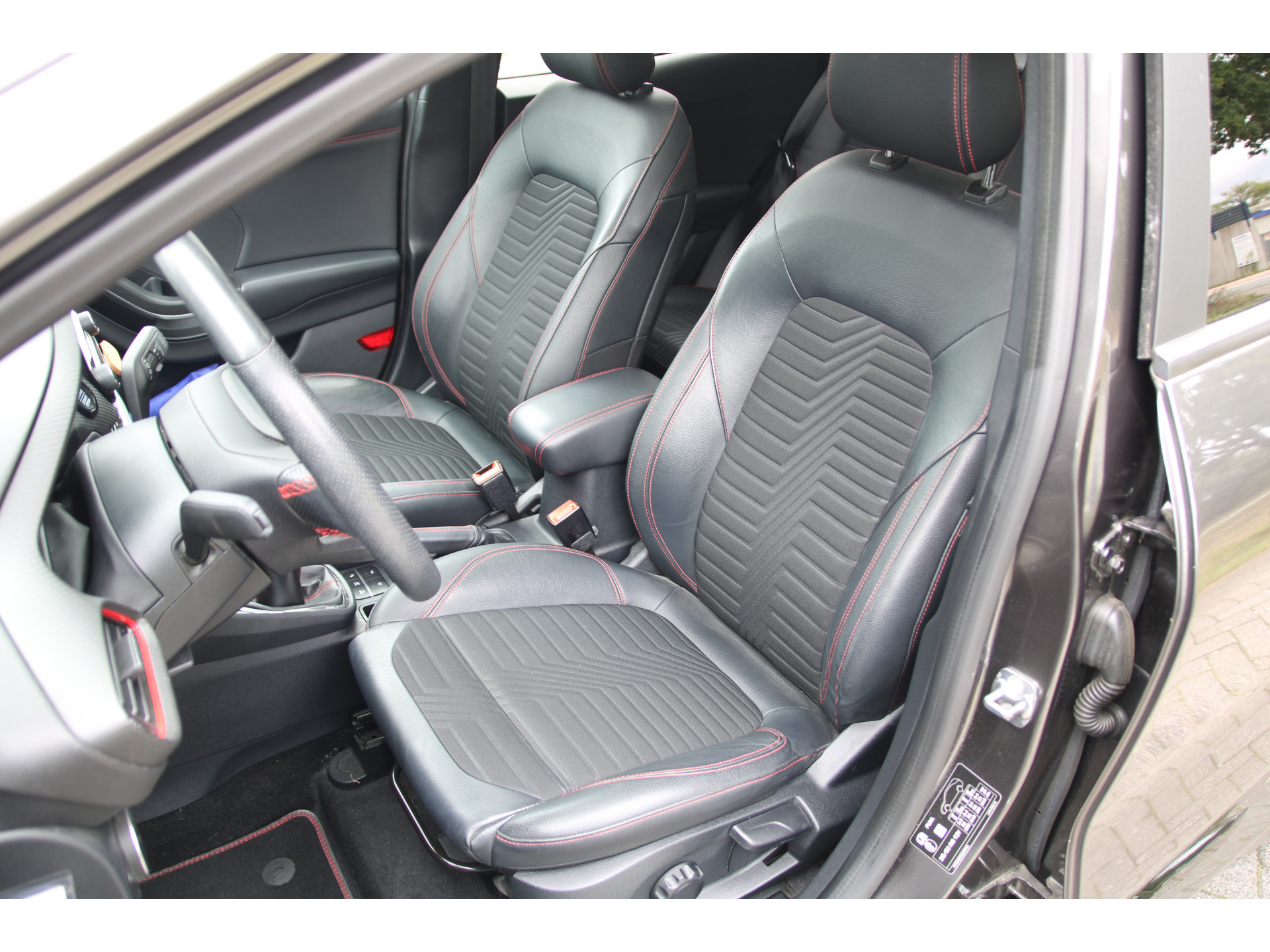 Ford Puma 1.0 EcoBoost 155 PK Hybrid ST-Line X PANORAMADAK | LED | BLIS | 18-INCH