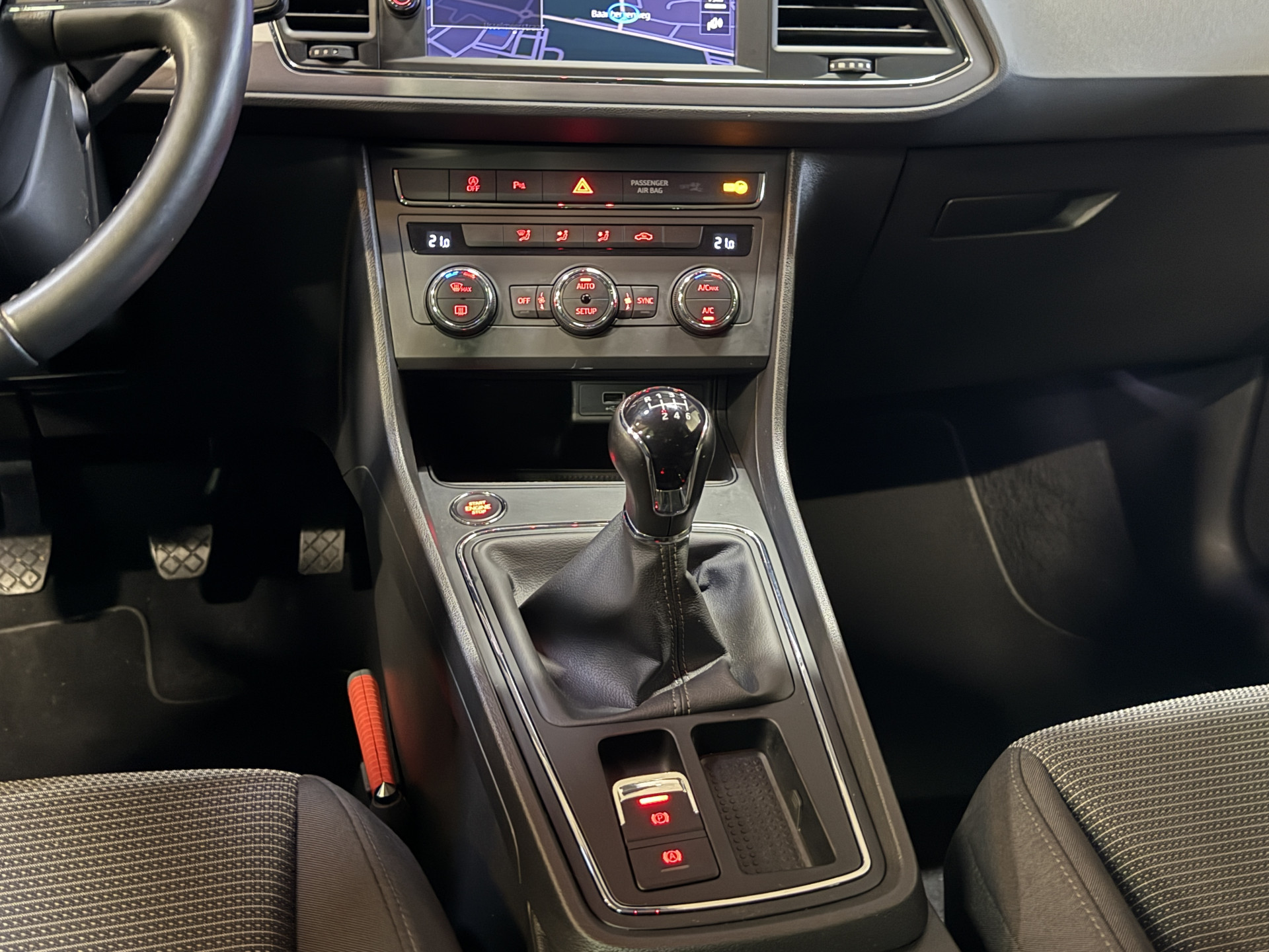 SEAT Leon ST 1.0 TSI Style Ultimate Edition | Camera | Draadloze lader | Apple Carplay