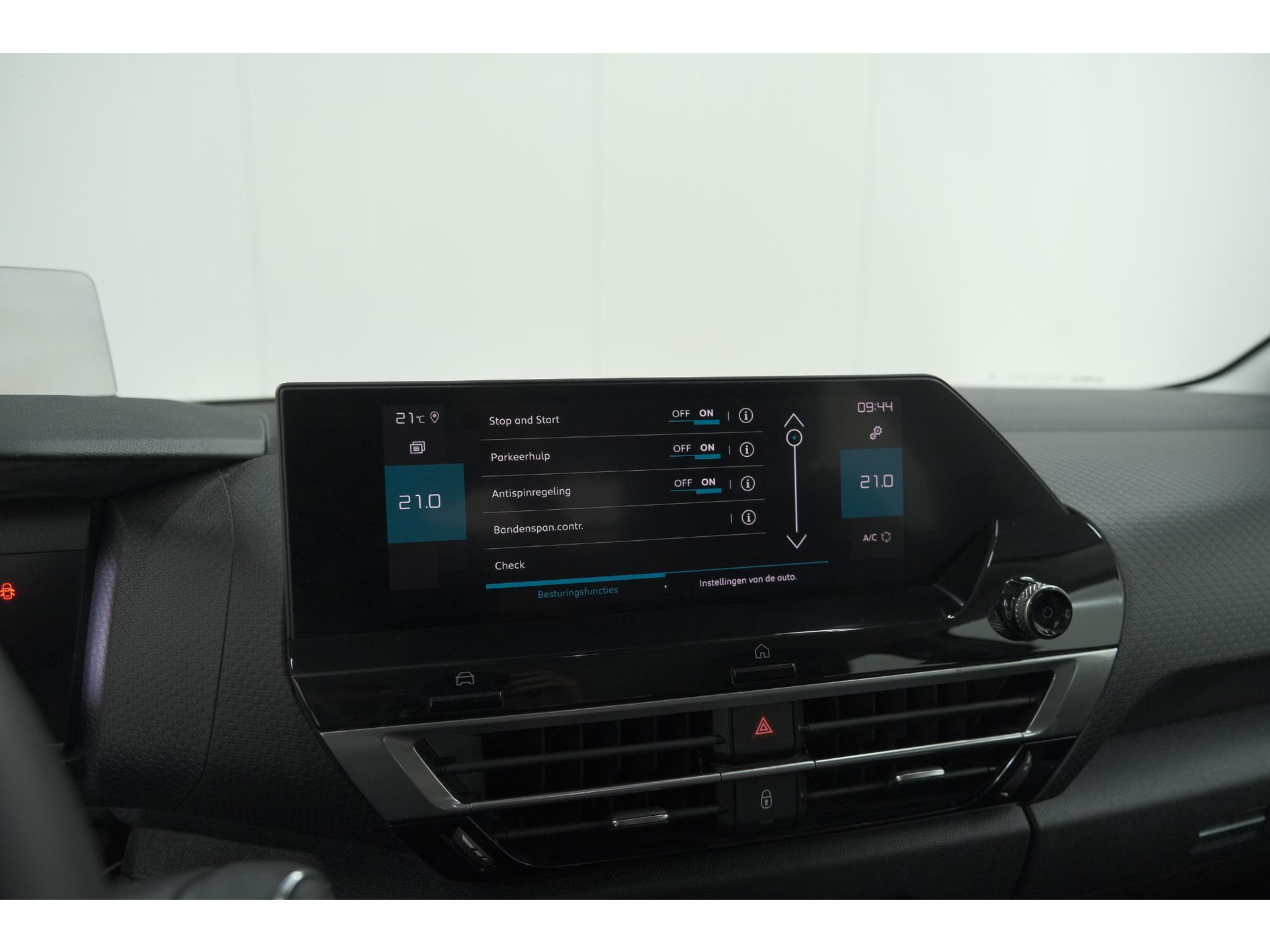 Citroen C4 Puretech 130 Feel Pack | Head-Up Display | Camera | Navigatie | Keyless Entry