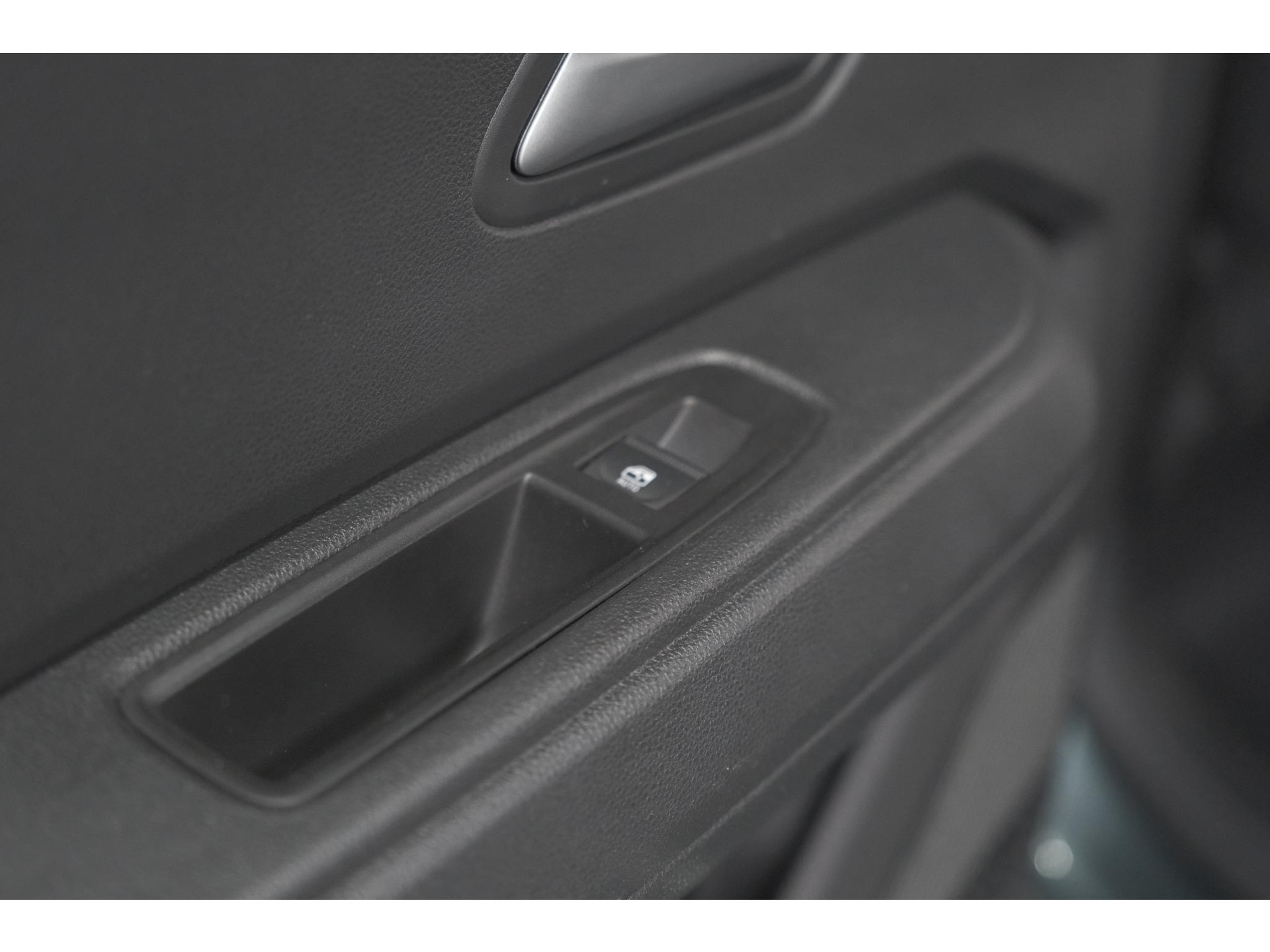 Dacia Duster Mild Hybrid 130 Expression | Camera | Stoelverwarming | Apple Carplay | Navigatie