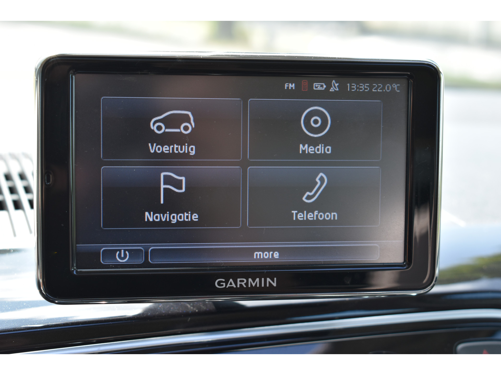 Volkswagen Up! 1.0 high up! BlueMotion Panodak Navigatie Pdc Lage km-stand