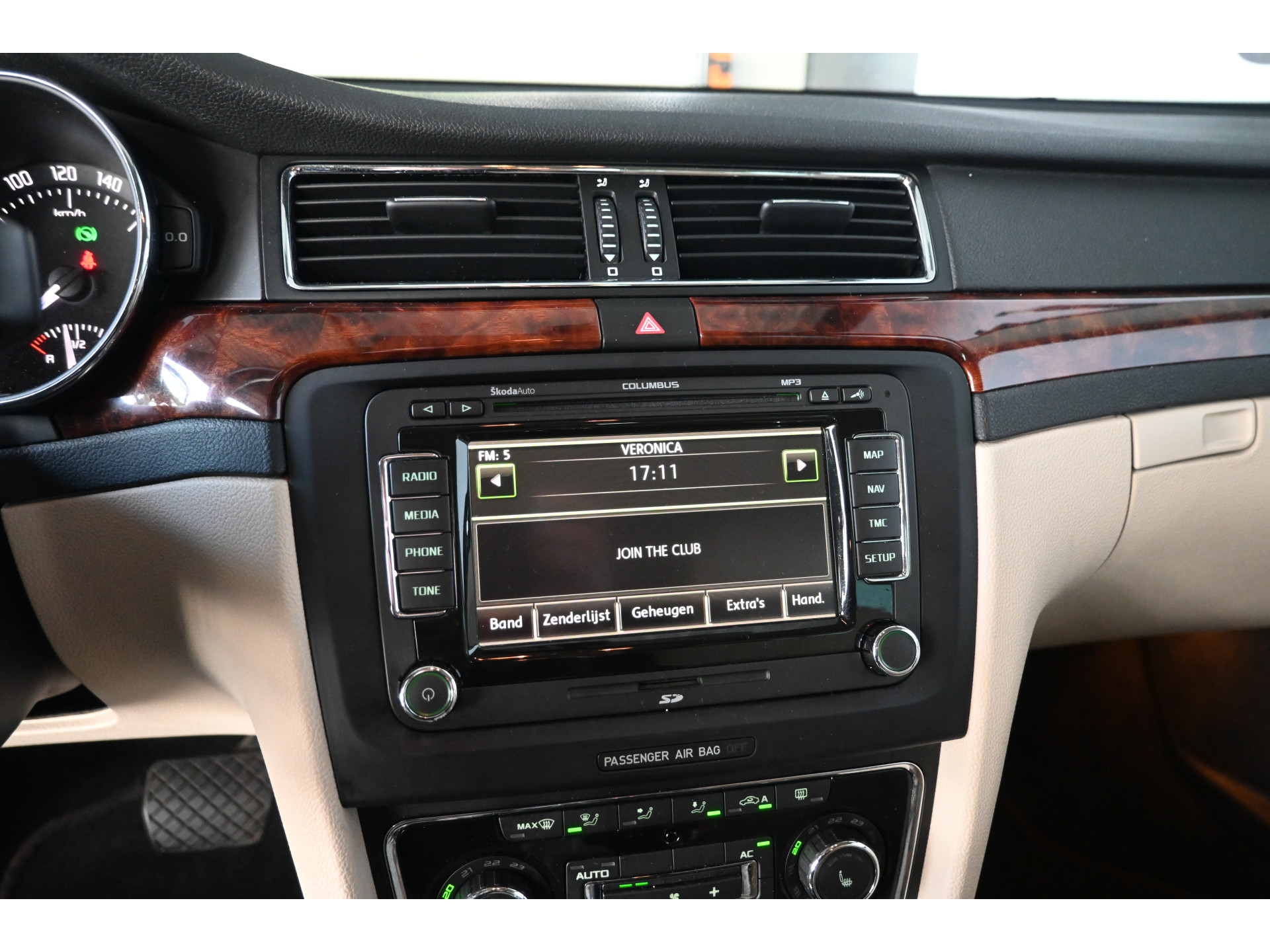ŠKODA Superb Combi 1.8 TSI Elegance Business Line Automaat Navigatie Leder All in Prijs! Inruil Mogelijk!