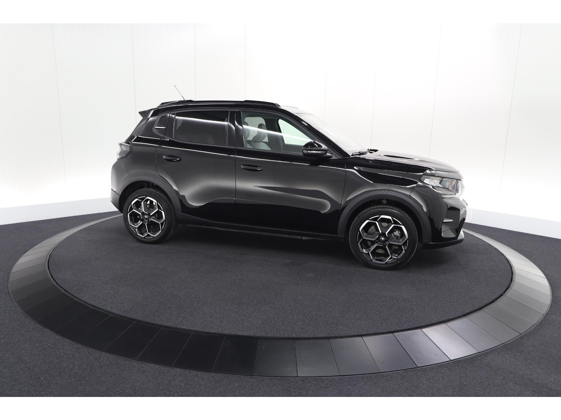 Citroen Ë-C3 Max 113pk 44 kWh | 7 KW Laadfunctie | Camera | Navigatie | Apple Carplay | Parkeersensoren