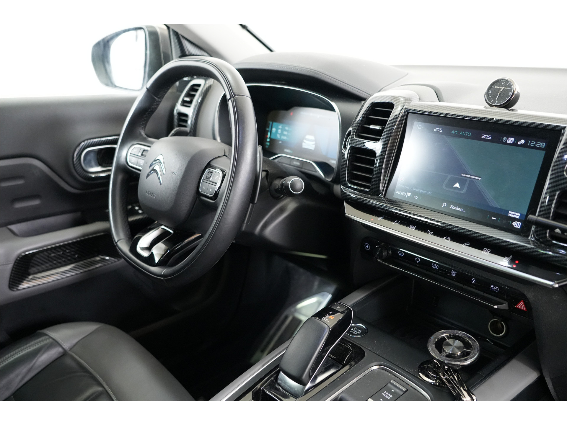 Citroën C5 Aircross 1.6 Shine 225 pk PHEV | SOH 95.5% | Pano | Leder | Massage | Adaptieve Cruise | El. stl. verst. | Inparkeer |