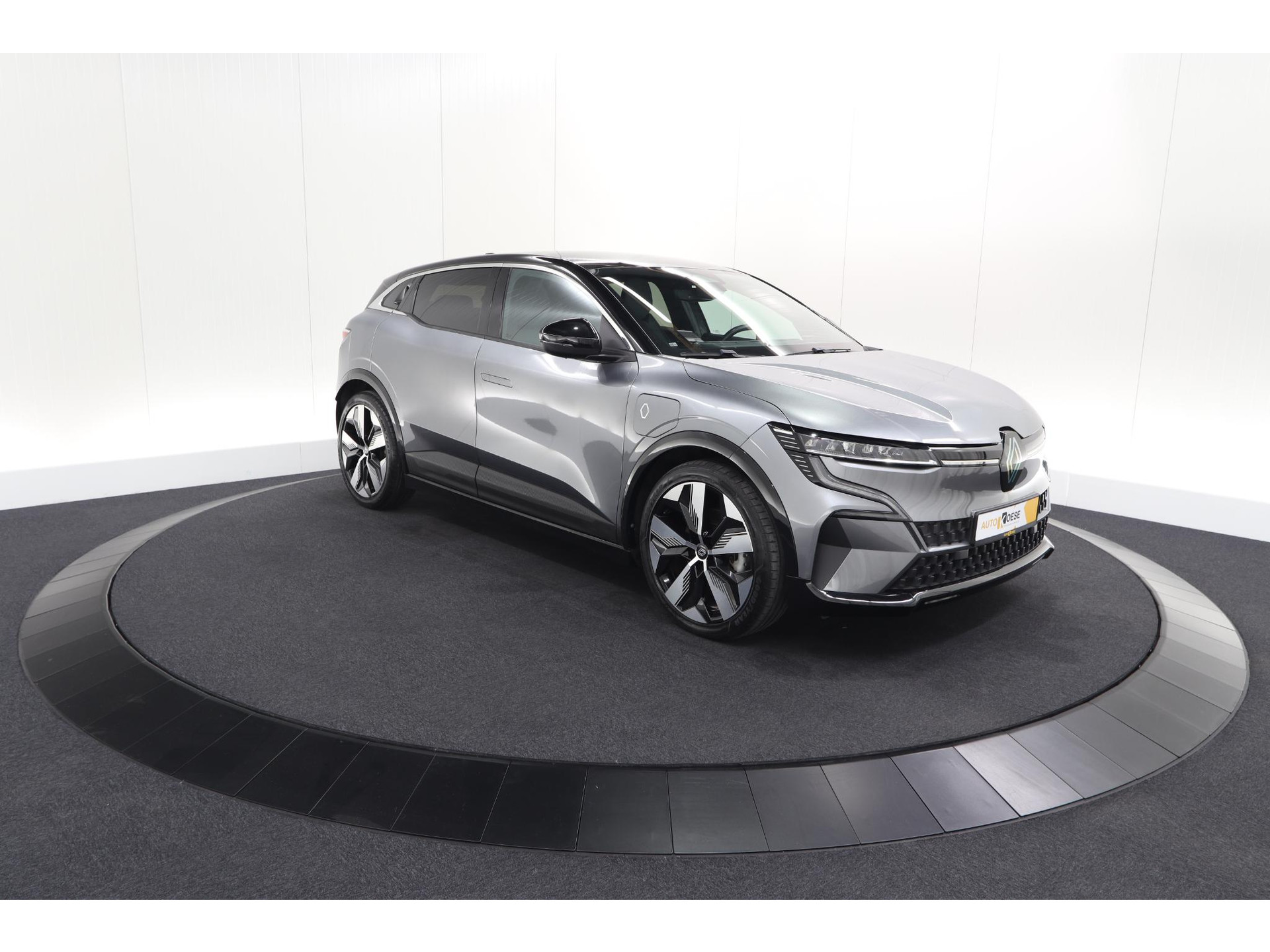 Renault Megane E-Tech EV40 Boost Charge Techno | SOH 95,5% | Camera | Apple Carplay | Parkeersensoren
