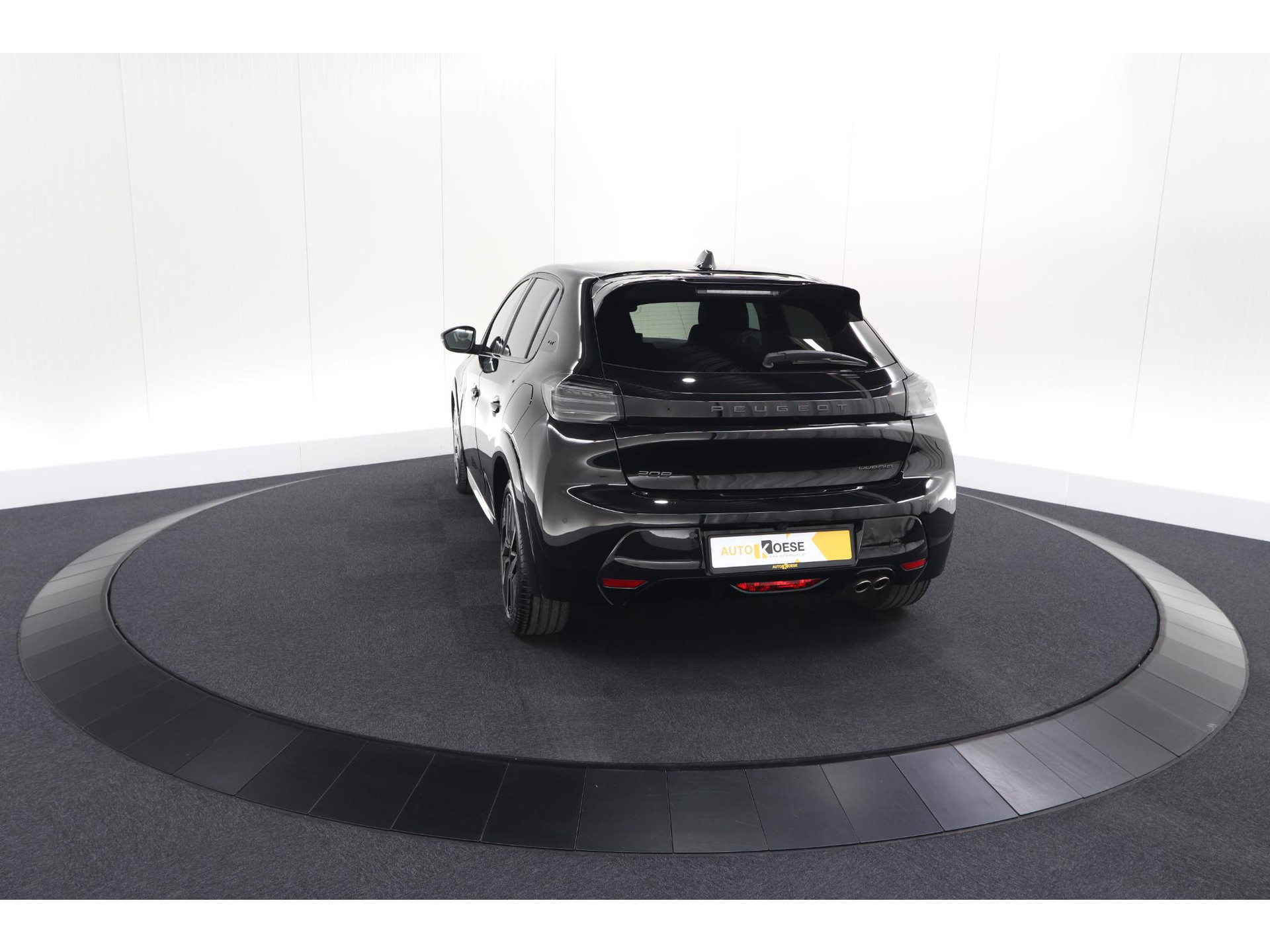Peugeot 208 1.2 Hybrid 145 e-DCS6 GT | Alcantara Pakket | Camera | Apple Carplay | Stoelverwarming