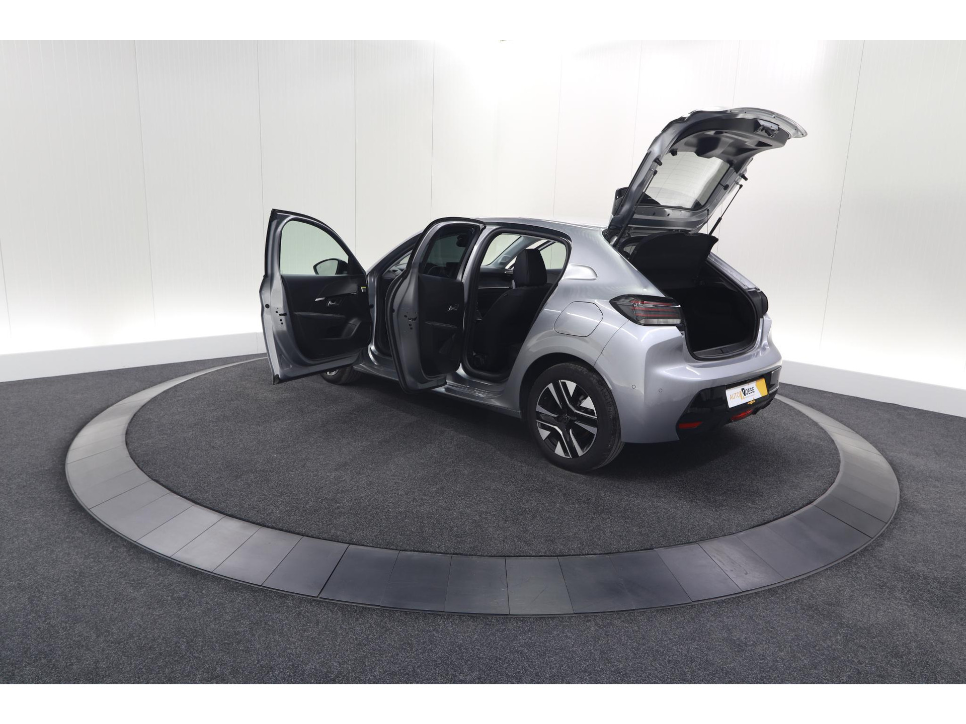 Peugeot 208 PureTech 100 Allure | 360 Camera | Dodehoekdetectie | Apple Carplay