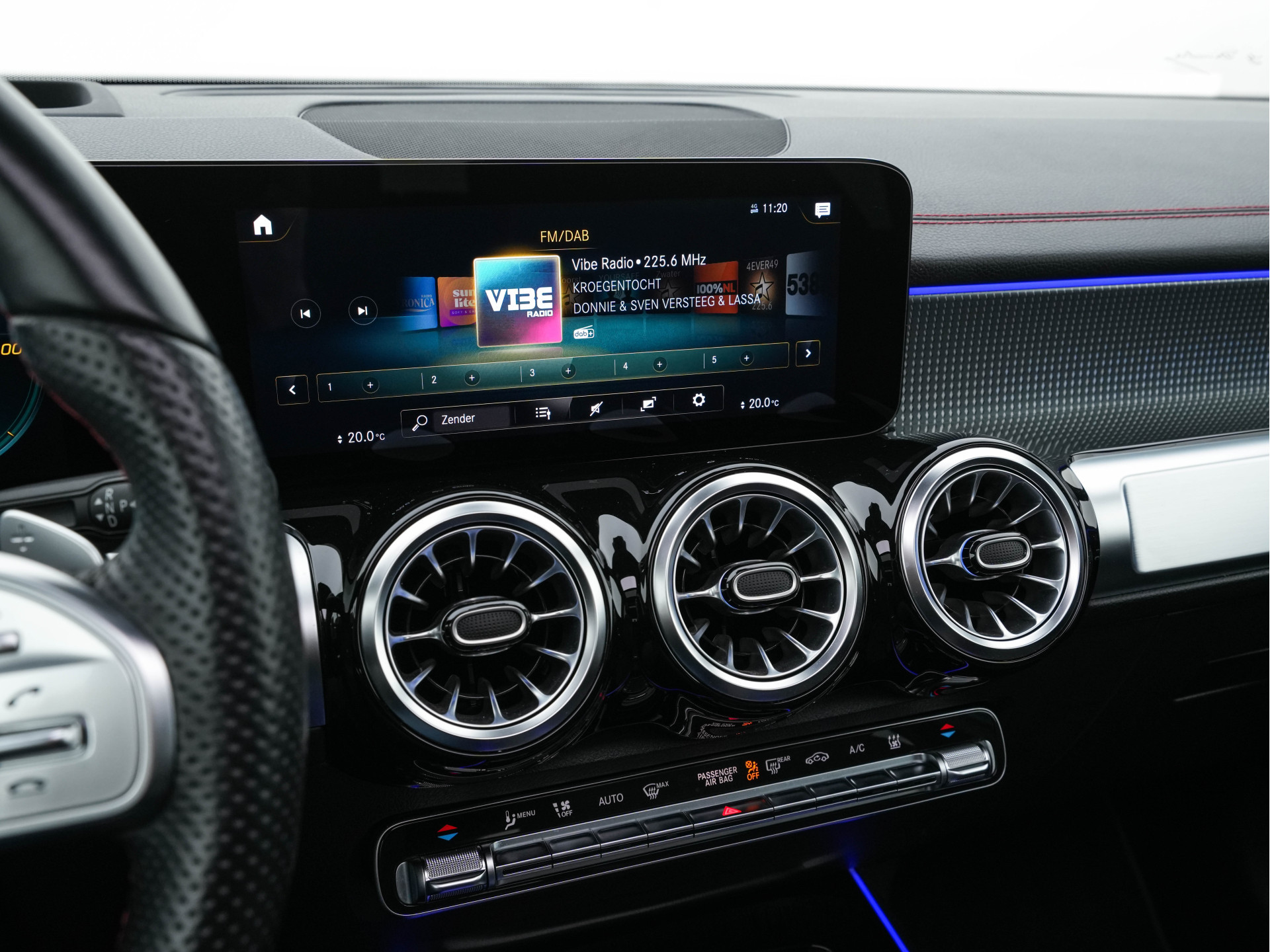 Mercedes-Benz EQB 300 4MATIC AMG-Line 67 kWh [ 3-Fase ] (INCL-BTW) *PANO | HEAD-UP | LEATHER-MICROFIBRE | MEMORY-PACK | WIDE-SCREEN-COCKPIT | FULL-LED | BLINDSPOT | AMBIENT-LIGHT | TOPVIEW | NAVI-FULLMAP | DAB+ | COMFORT/SEATS | ...