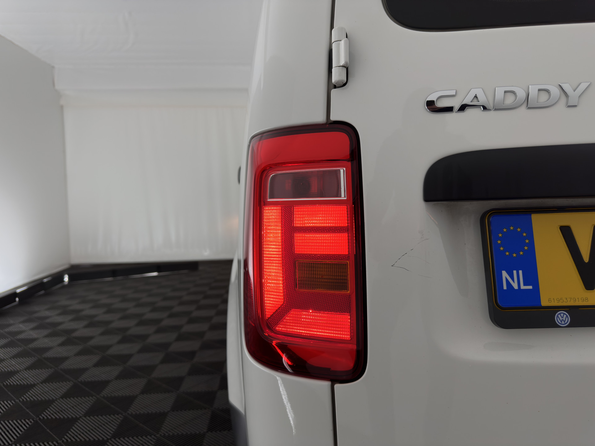 Volkswagen Caddy 1.4 TGI L2H1 EcoFuel Maxi *CRUISE | PDC | COMFORT-SEATS | RADIO-CD/MP3*