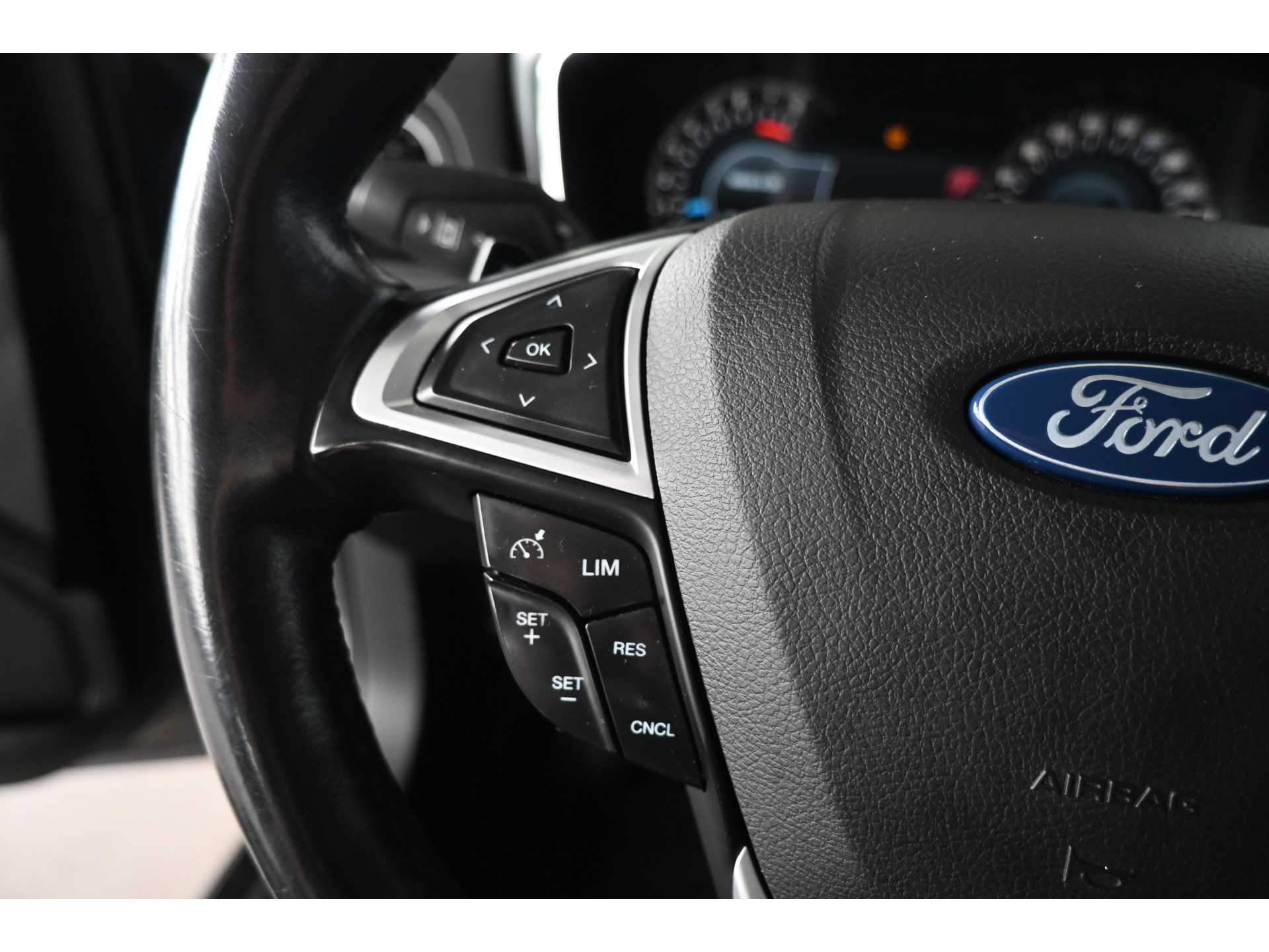 Ford Mondeo 1.5 Titanium Automaat Clima Navigatie Cruise Control Trekhaak Rijklaarprijs! Inruil Mogelijk!