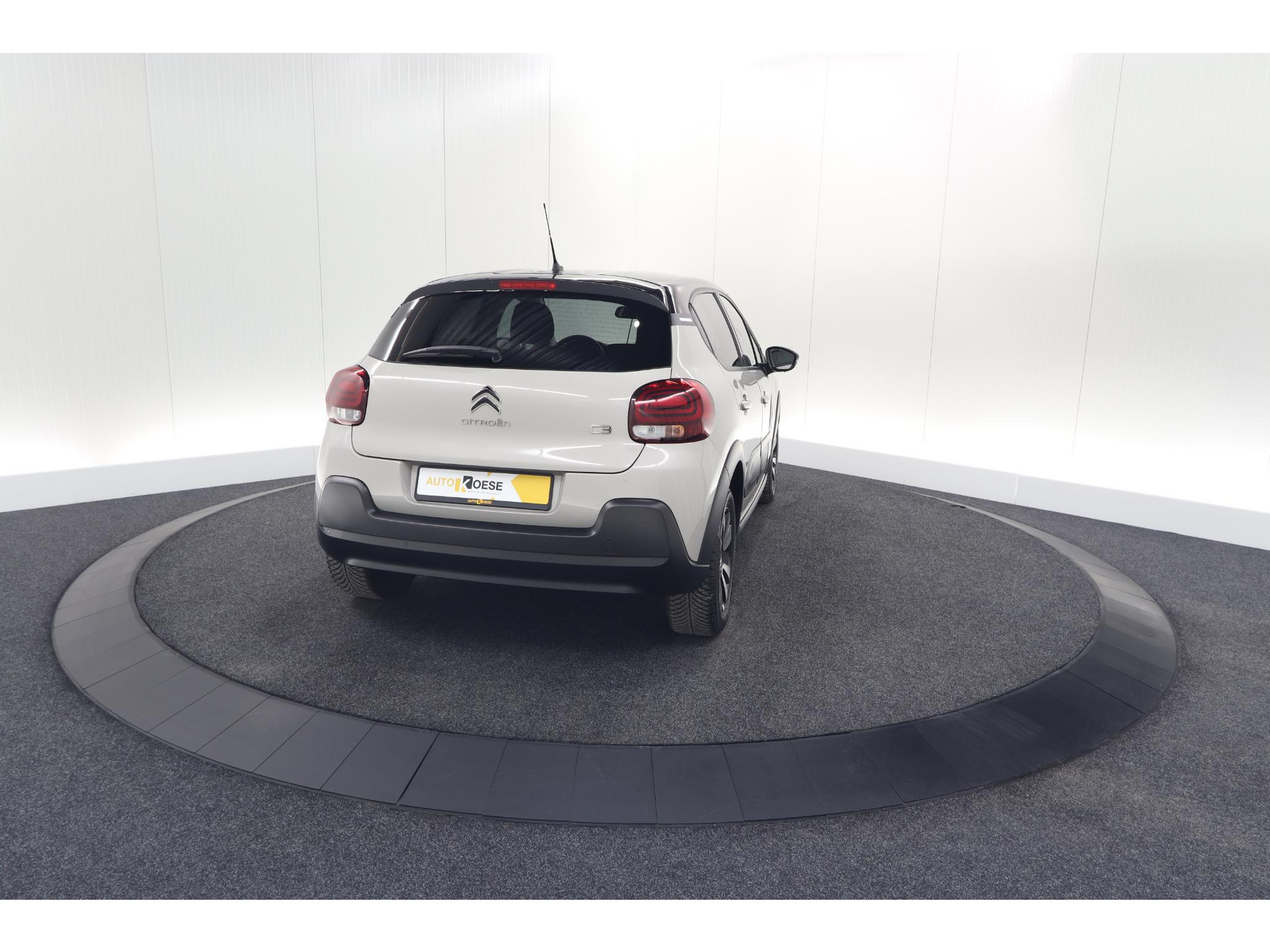Citroen C3 PureTech 82 Feel Edition | Allseason Banden | Climate Control | Apple Carplay | Parkeersensoren