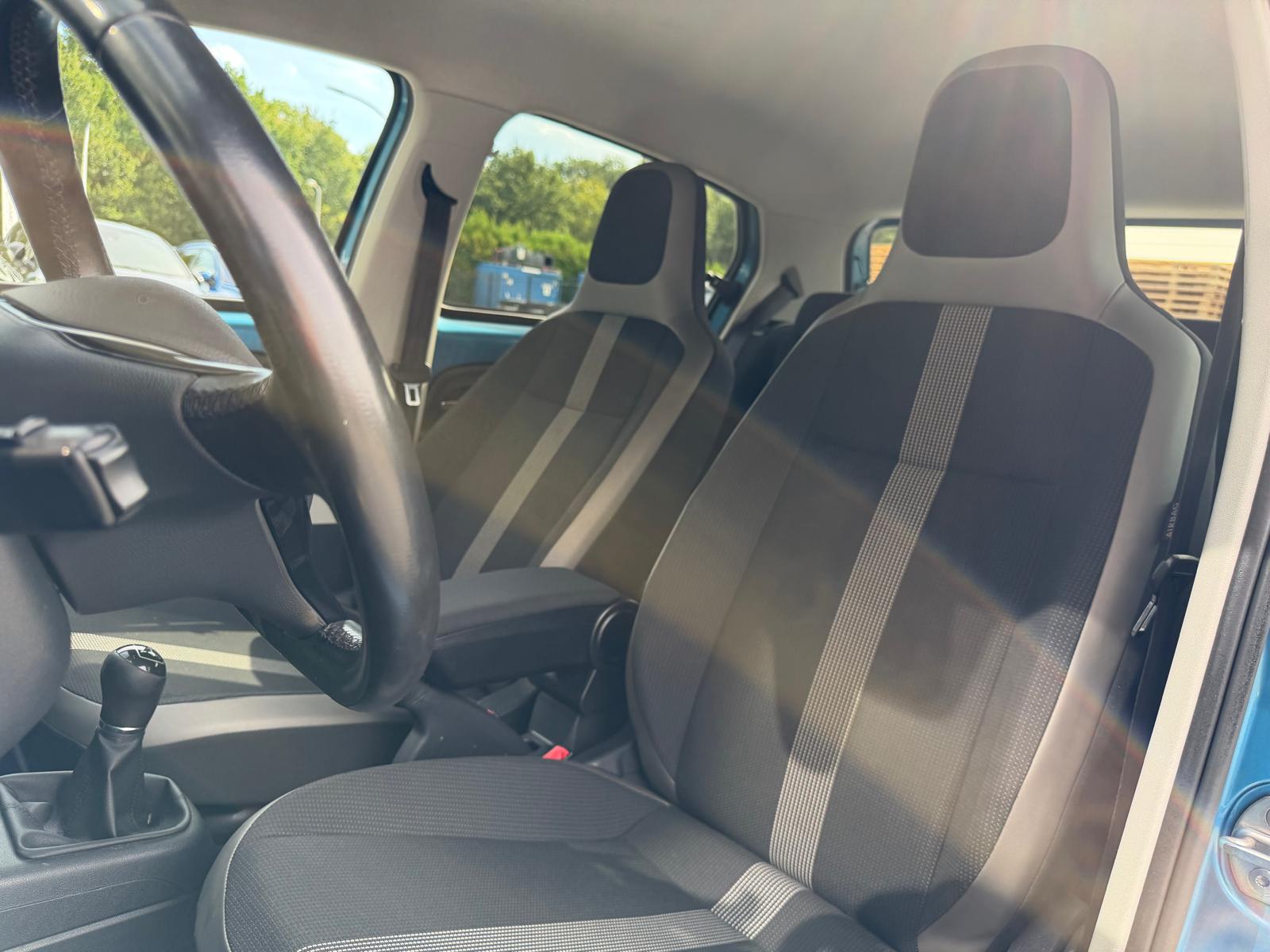 Volkswagen Up! 1.0 BMT high up! | 2E EIGENAAR | 3/6/12MND GARANTIE | CRUISE | AIRCO | PDC | LMV |
