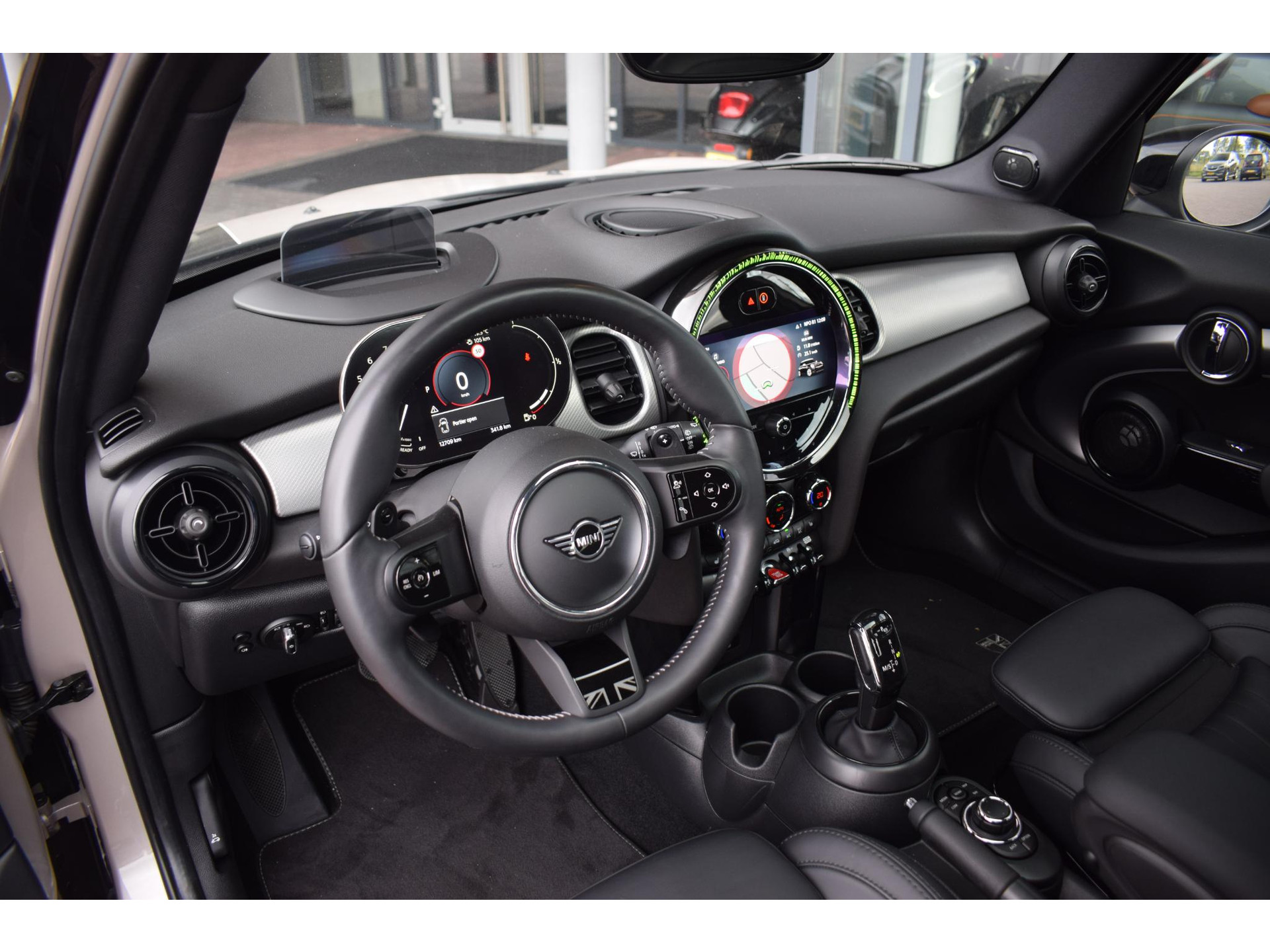 MINI 5-Deurs 2.0 Cooper S MINI Yours | Pano | Leer | H/K | HUD | Stuur-en Stoelverwarming
