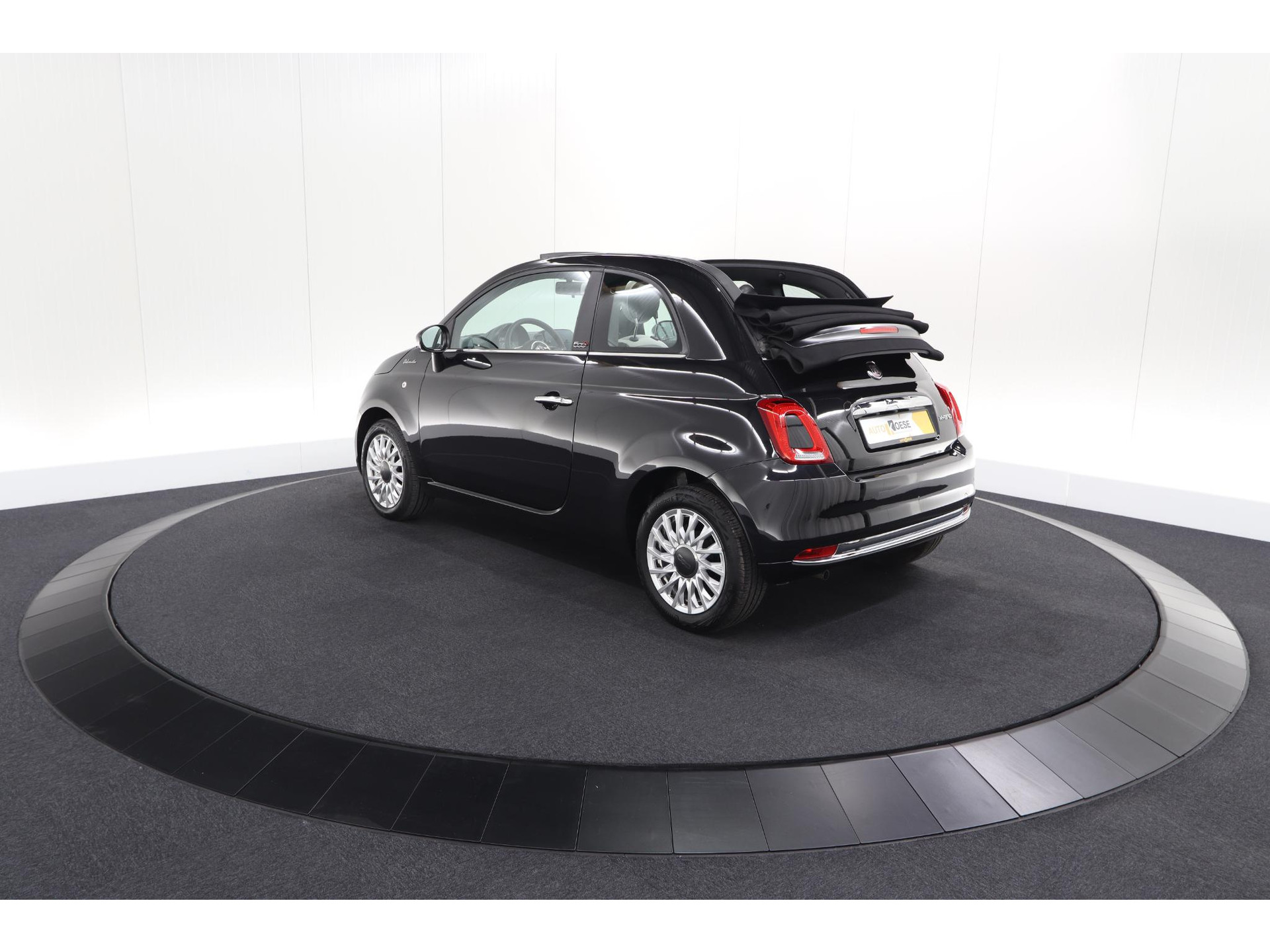 Fiat 500 C 1.0 Hybrid Dolcevita | Apple Carplay | Parkeersensoren | Climate Control