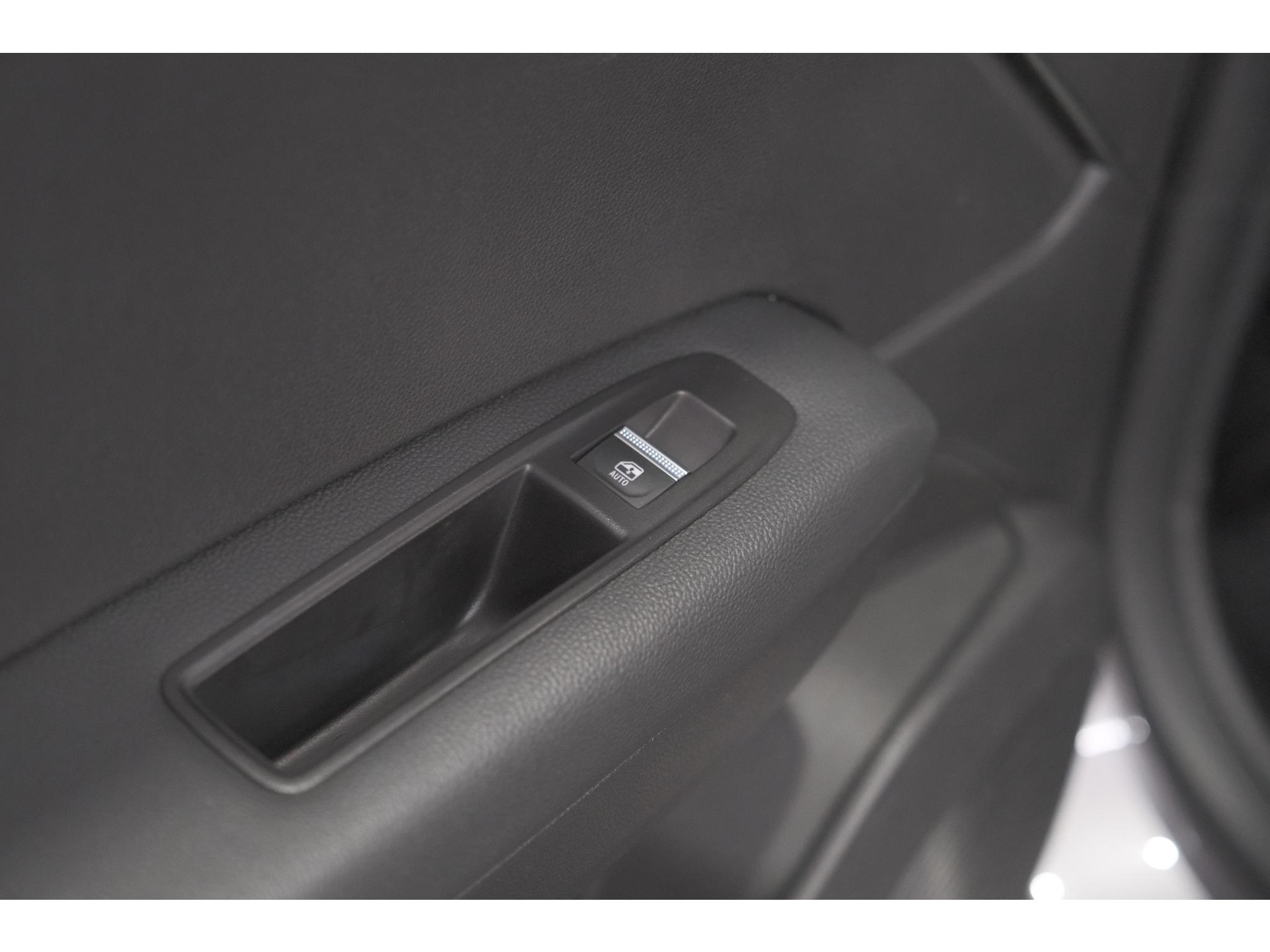 Renault Captur 1.6 E-Tech full hybrid 145 techno | Camera | Navigatie | Apple Carplay | Parkeersensoren