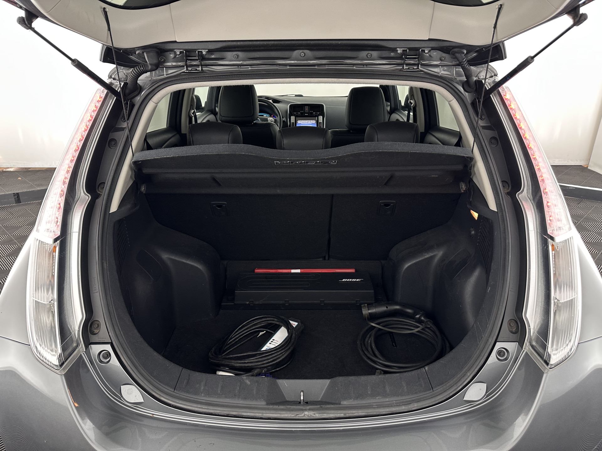 Nissan LEAF Business Edition 30 kWh Aut. *LEATHER | FULL-LED | BOSE-SURROUND | TOPVIEW | KEYLESS | NAVI-FULLMAP | ECC | HEATED-COMFORTSEATS | PRIVACYGLASS | DIGI-COCKPIT | DAB | 17"ALU*