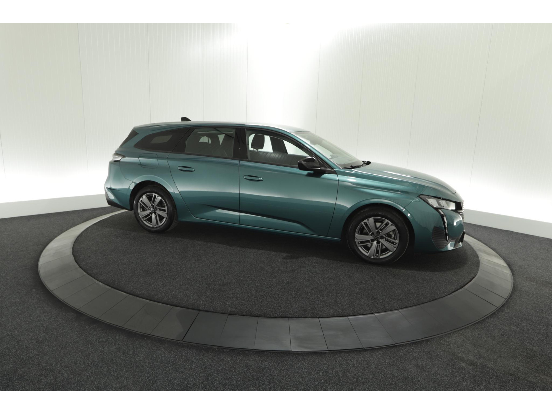 Peugeot 308 SW PureTech 130 EAT8 Active Pack | Automaat | Apple Carplay | Parkeersensoren | Navigatie