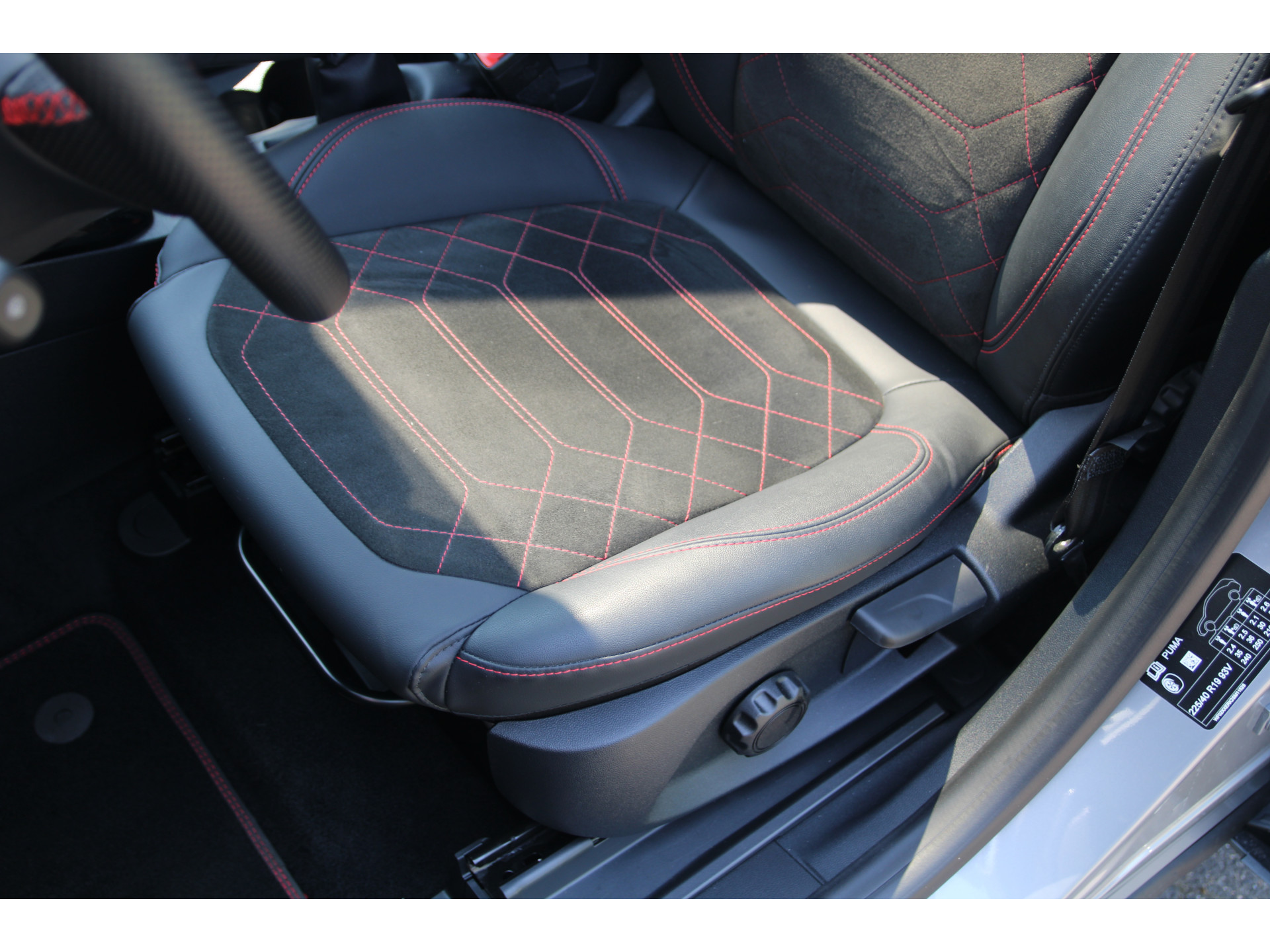 Ford Puma 1.0 EcoBoost Hybrid 155 PK ST-Line X Automaat PANORAMADAK | LED MATRIX | WINTER-PACK| 19' LM VELGEN | B&O