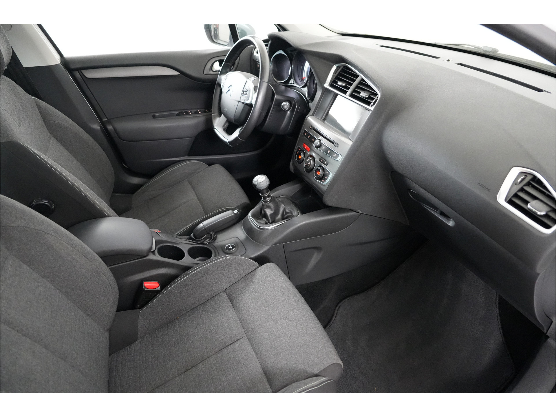 Citroën C4 1.2 PureTech Feel Collection | Trekhaak | Pano | Cruise | Stl. verw. | Climate | PDC |
