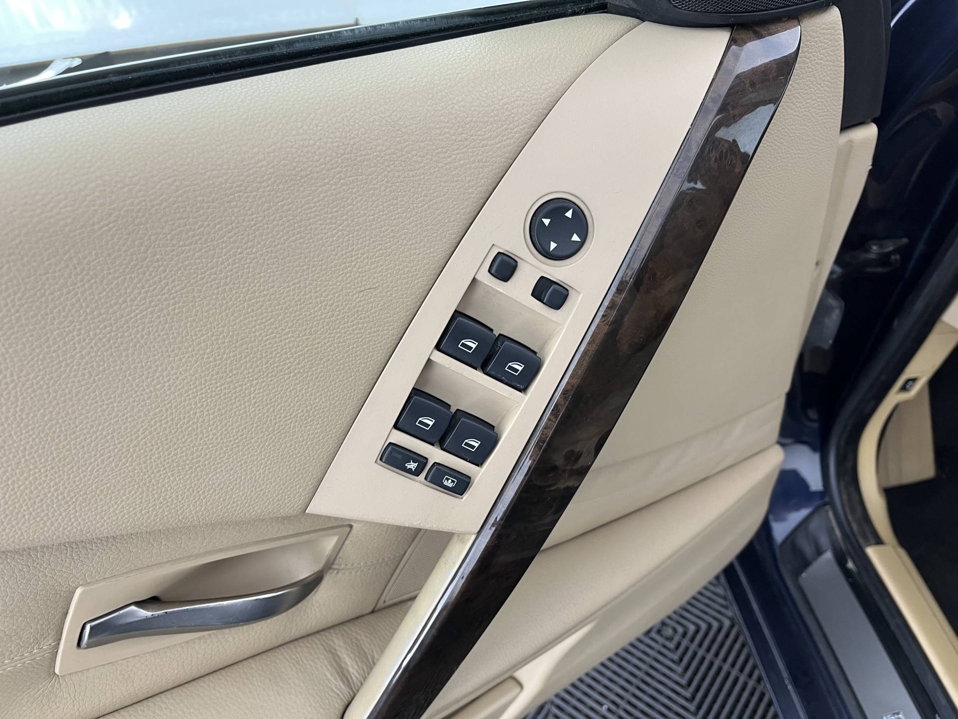 BMW 5-serie Touring 525d *PANO | LEATHER | NAVI-FULLMAP | HIFI-SOUND | ECC | HEATED-SPORTSEATS | PDC | CRUISE | TOWBAR | 16''ALU *