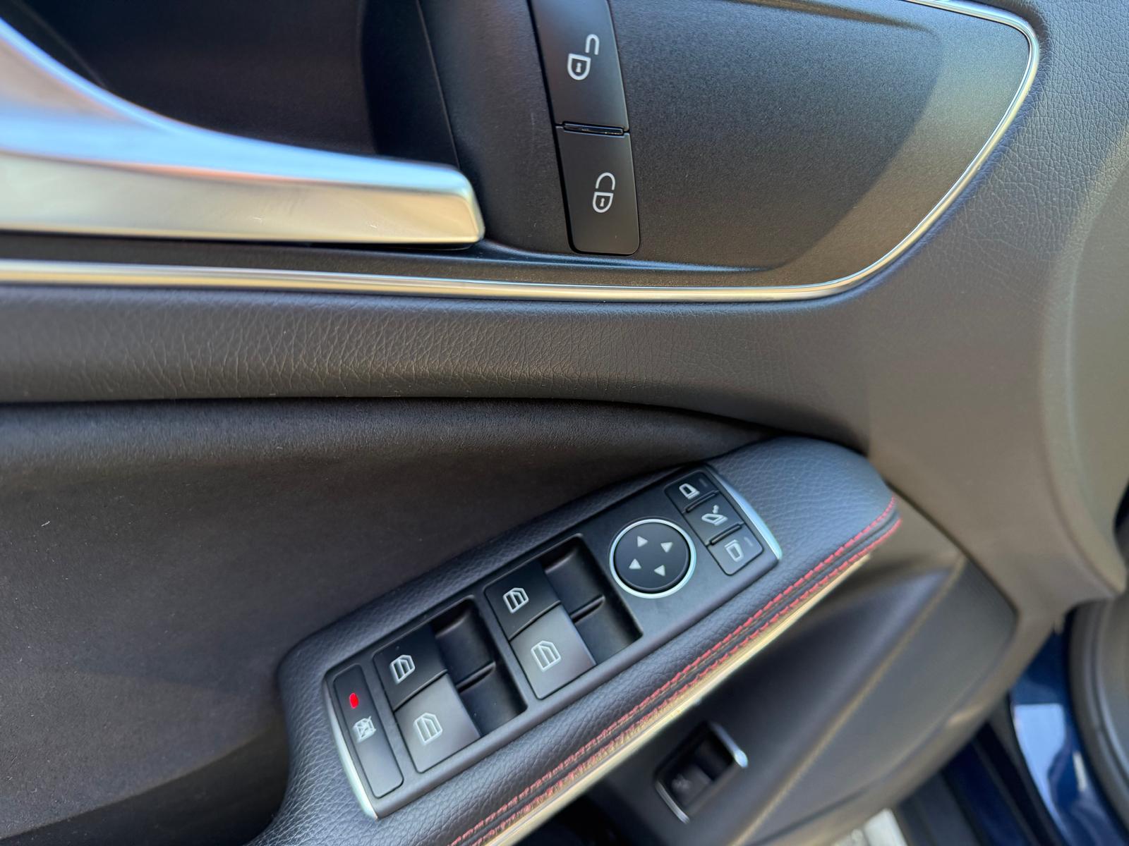 Mercedes-Benz GLA-klasse 180 Business Solution AMG | 2E EIGENAAR | 3/6/12MND GARANTIE | LED | CARPLAY | CRUISE | AUTOMAAT | STOELVERWARMING |