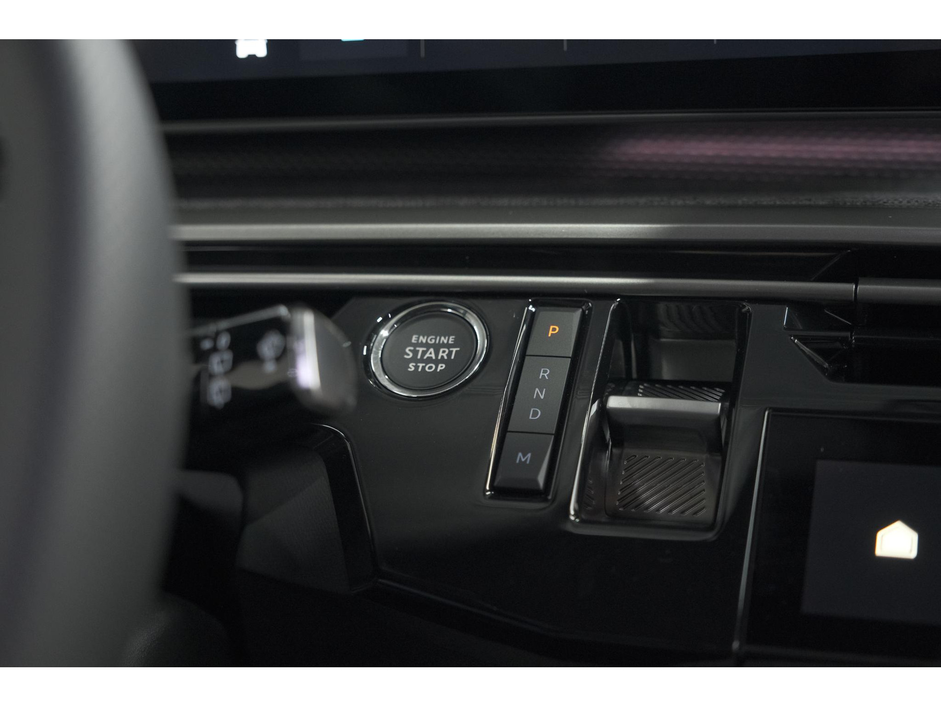 Peugeot 5008 HYbrid 145 e-DCS6 GT | Panoramadak | Camera | Elektrische Achterklep | Adaptieve Cruise Control