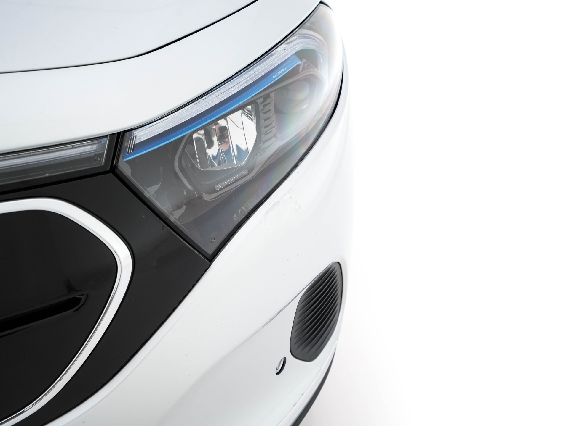 Mercedes-Benz EQA 250 Business Solution Luxury 67 kWh [ 3-Fase ] (SOH-94%) (INCL-BTW) *PANO | LEATHER | WIDESCREEN-COCKPIT | FULL-LED | BLINDSPOT | AMBIENT-LIGHT | CAMERA | NAVI-FULLMAP | DAB+ | COMFORT-SEATS | ECC | SHIFTPADDLES | CRUISE | HEATED-SEATS |