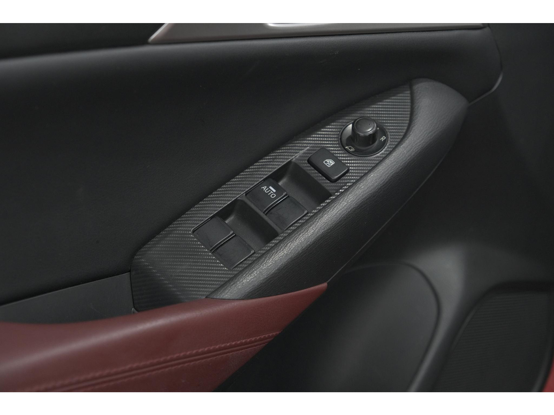 Mazda CX-3 2.0 SkyActiv-G 150 GT-M 4WD | Trekhaak | Camera | Dodehoekdetectie | Head-Up Display | Parkeersensoren