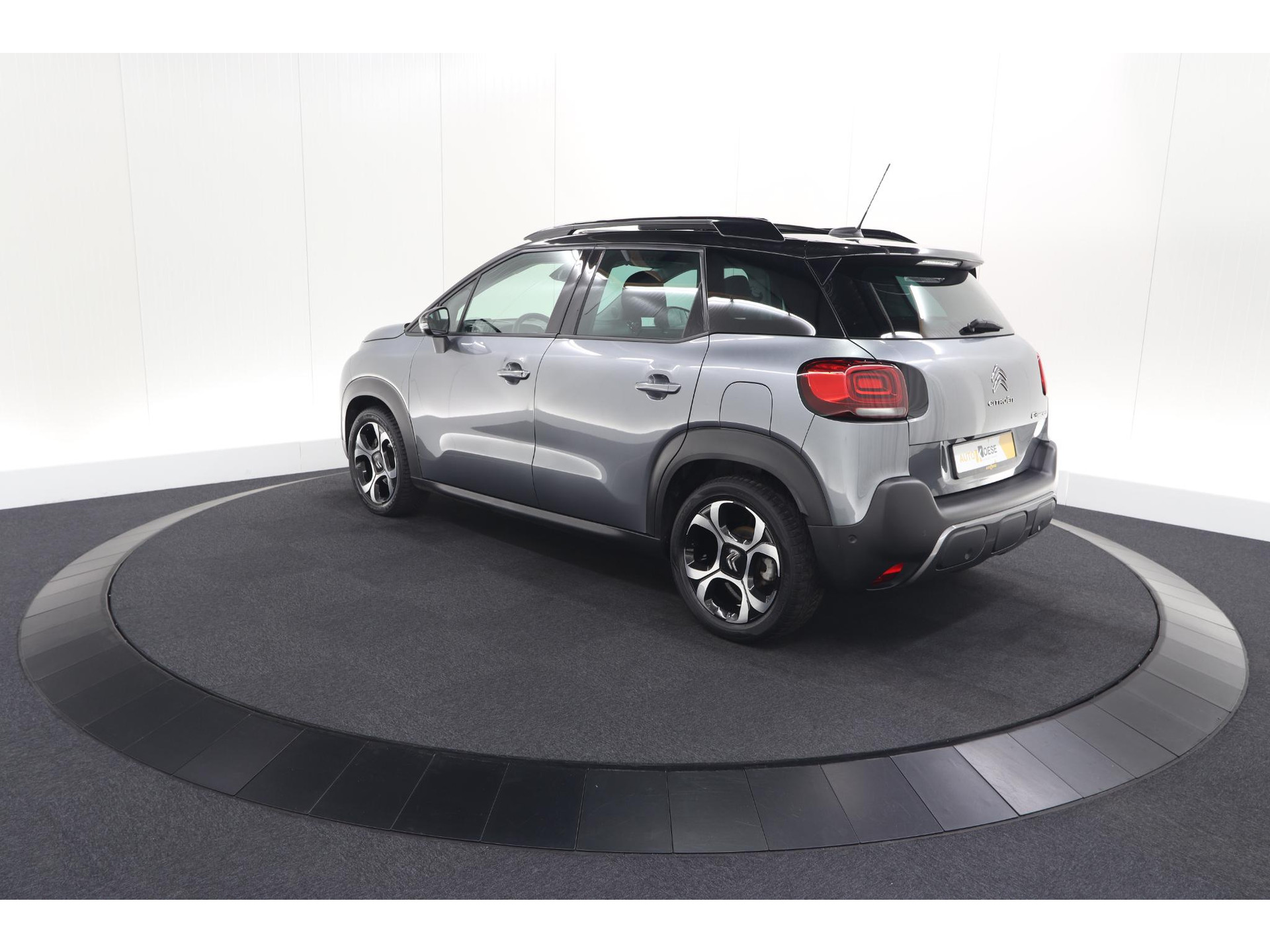 Citroen C3 Aircross PureTech 110 S&S Business | Schuif-/Kanteldak | Camera | HIFI Audiosysteem | Dodehoekdetectie