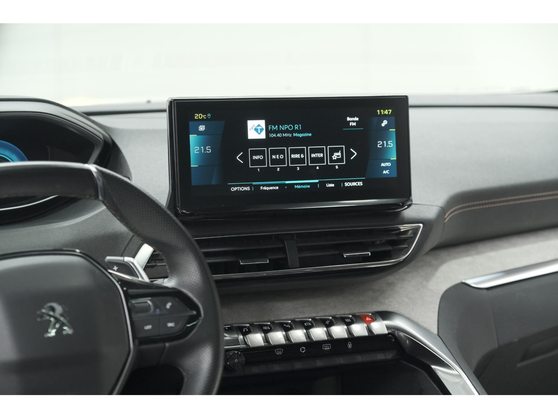 Peugeot 3008 HYbrid4 300 GT | Elektrisch Panoramadak | Dodehoekdetectie | Camera | Navigatie