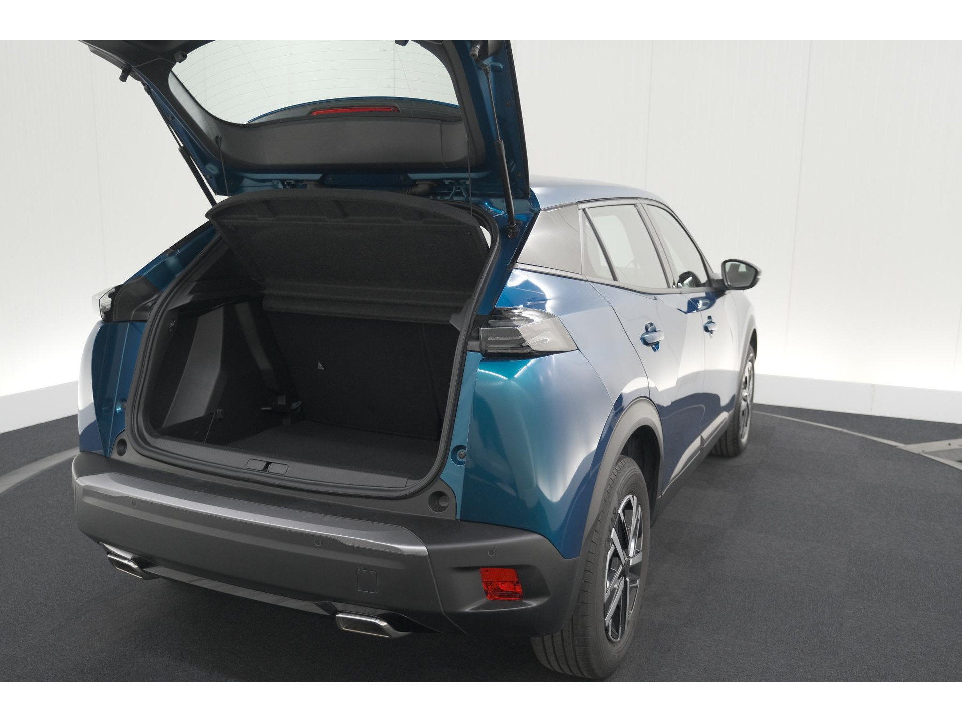 Peugeot 2008 Hybrid 136 e-DCS6 Style | Apple Carplay | Parkeersensoren | Climate control